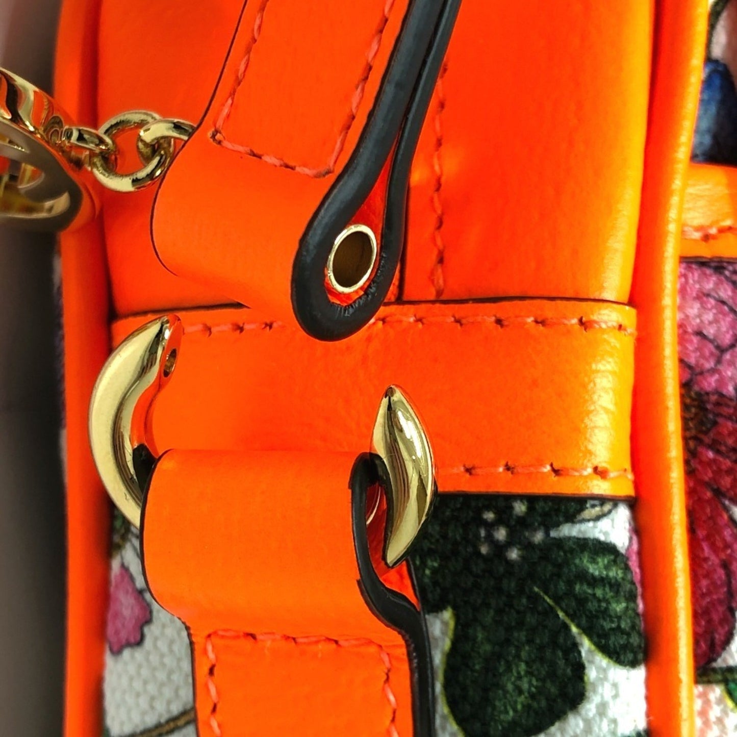 Gucci Multi-Color Canvas Leather Shoulder Bag ( )