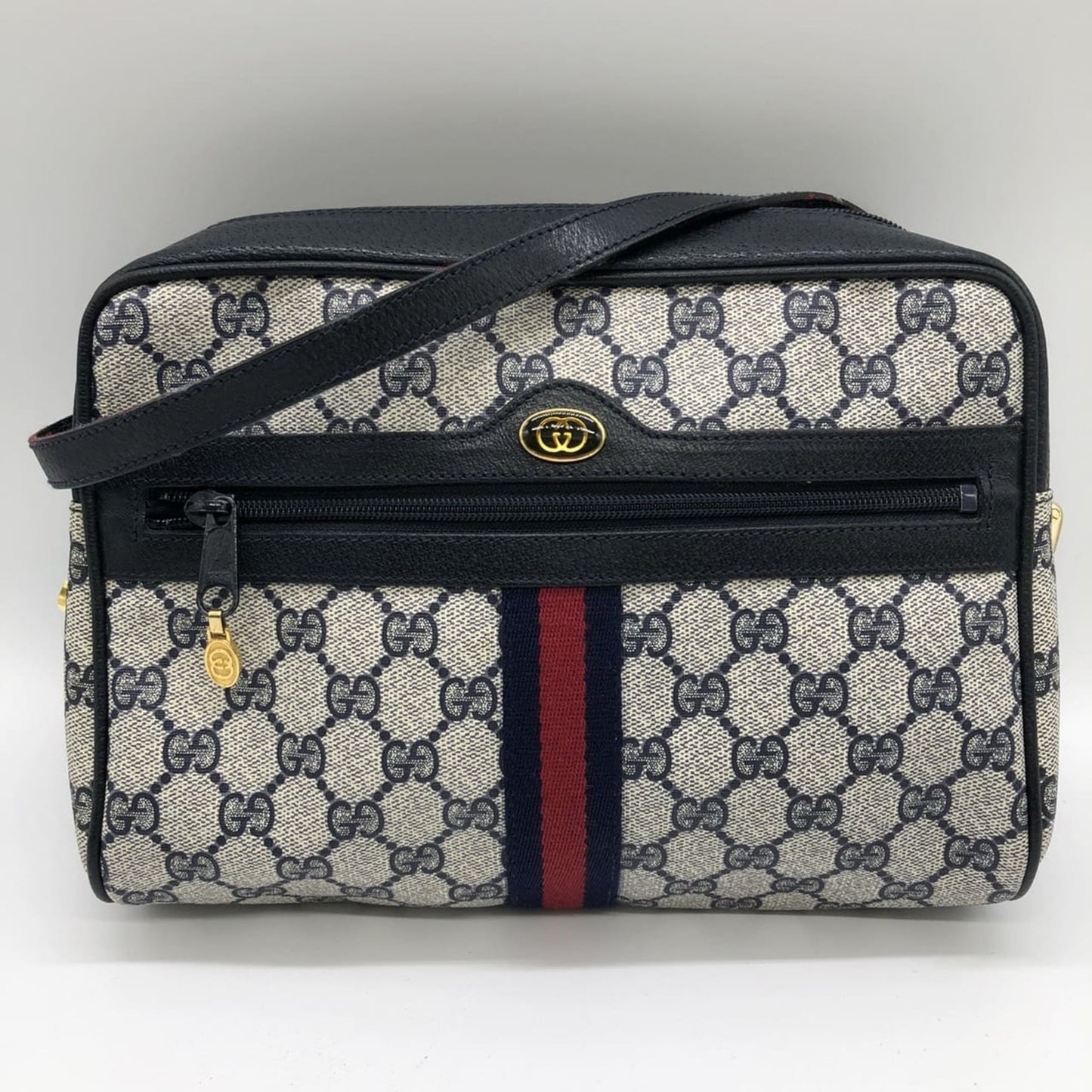 Gucci Navy Gg Supreme Shoulder Bag ( )