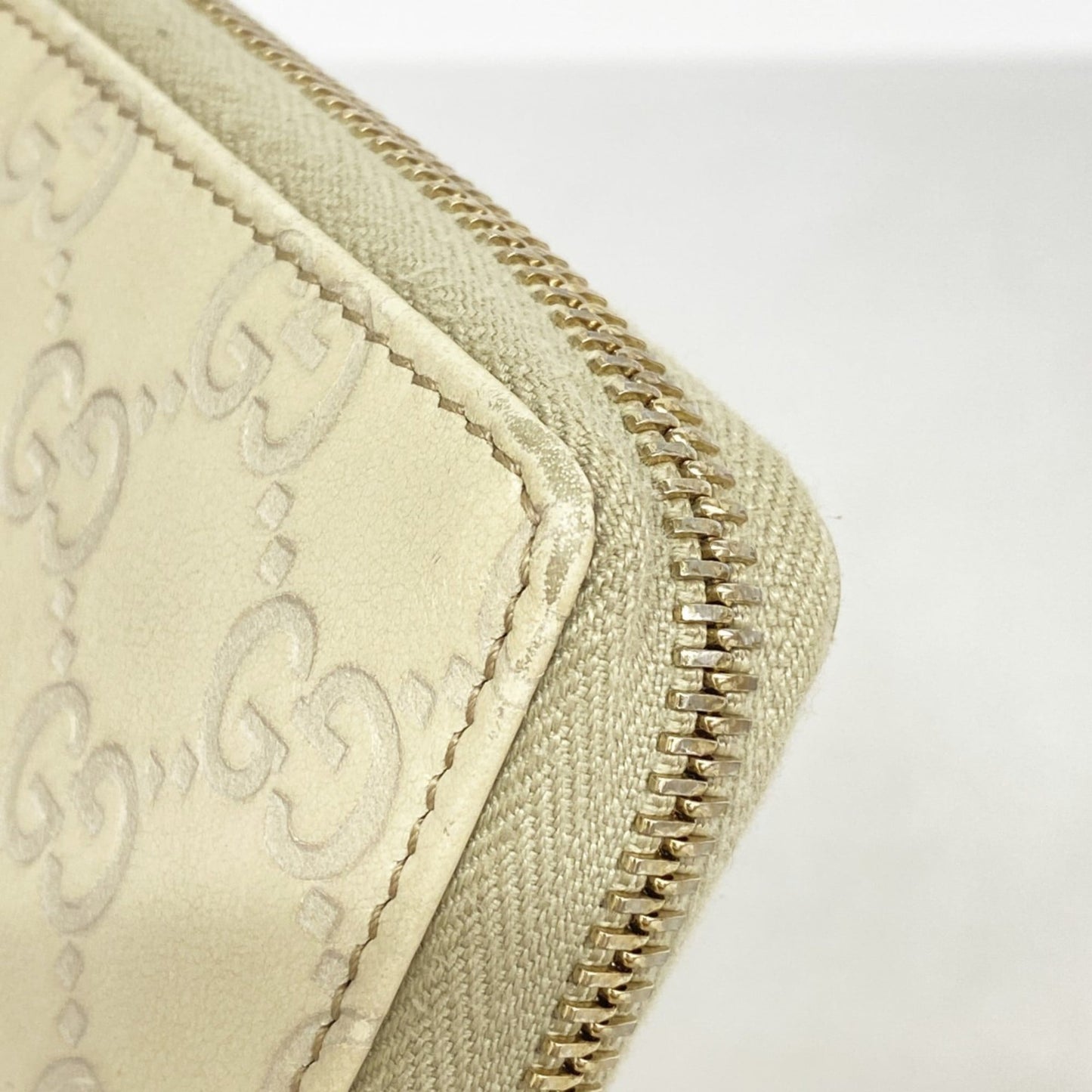 Gucci Ivory Leather Long Wallet (Bi-Fold) ( )