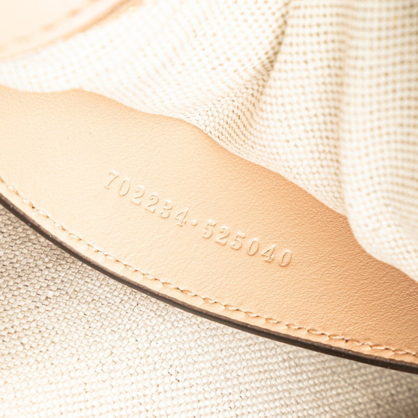 Gucci Beige Leather Shoulder Bag ( )