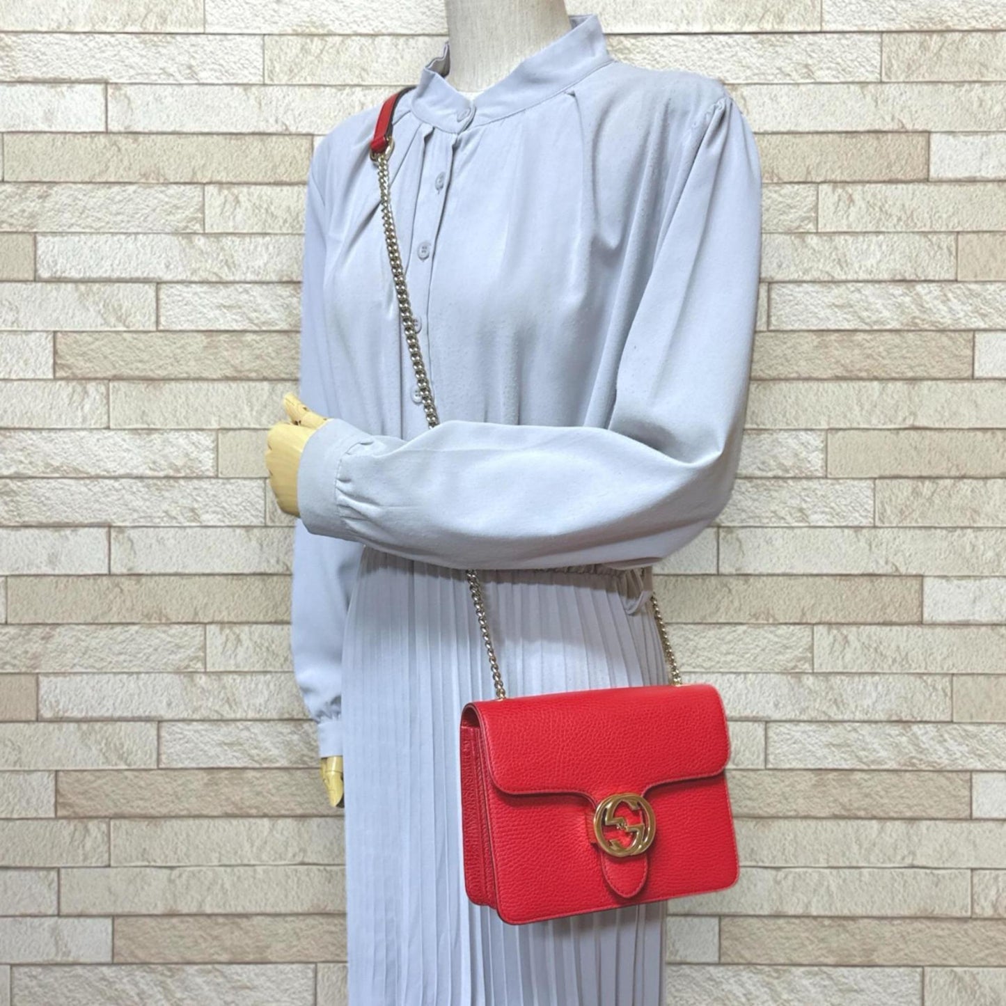 Gucci Red Color Leather Shoulder Bag ( )