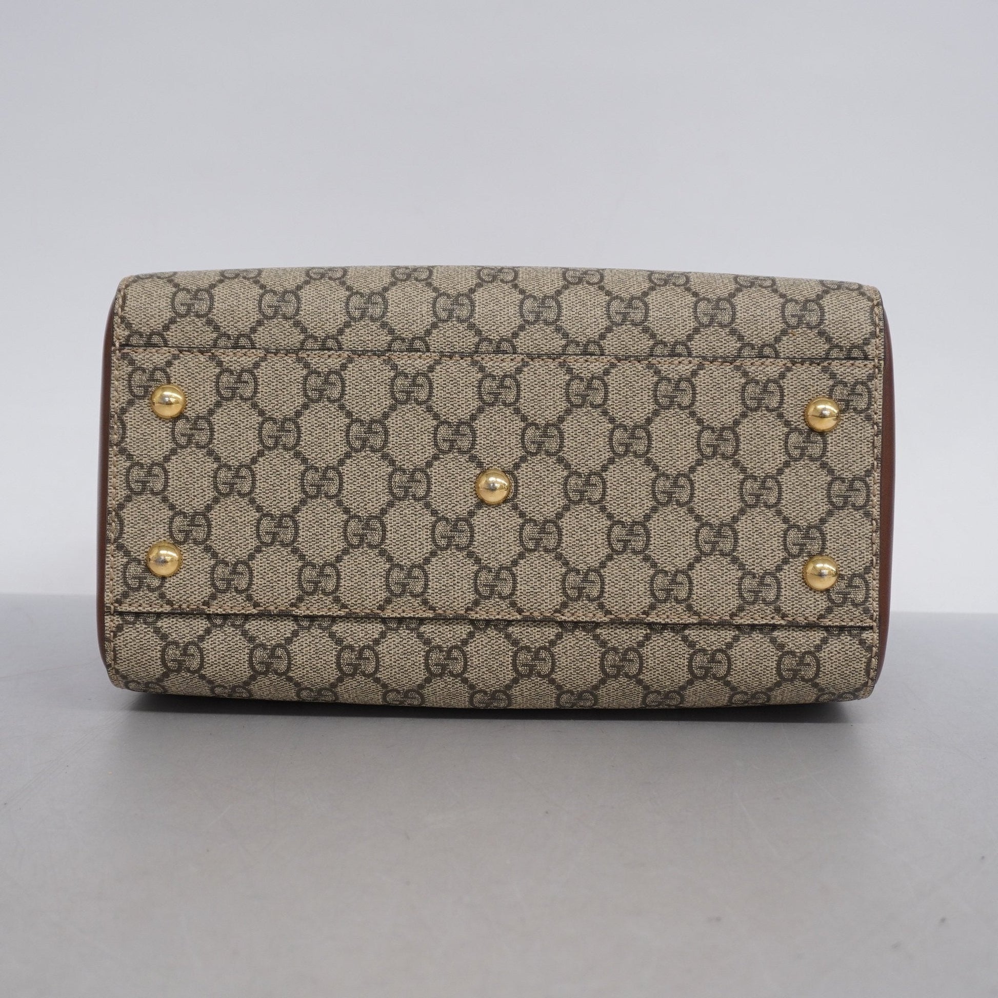 Gucci GG Supreme Shoulder Bag Style 2