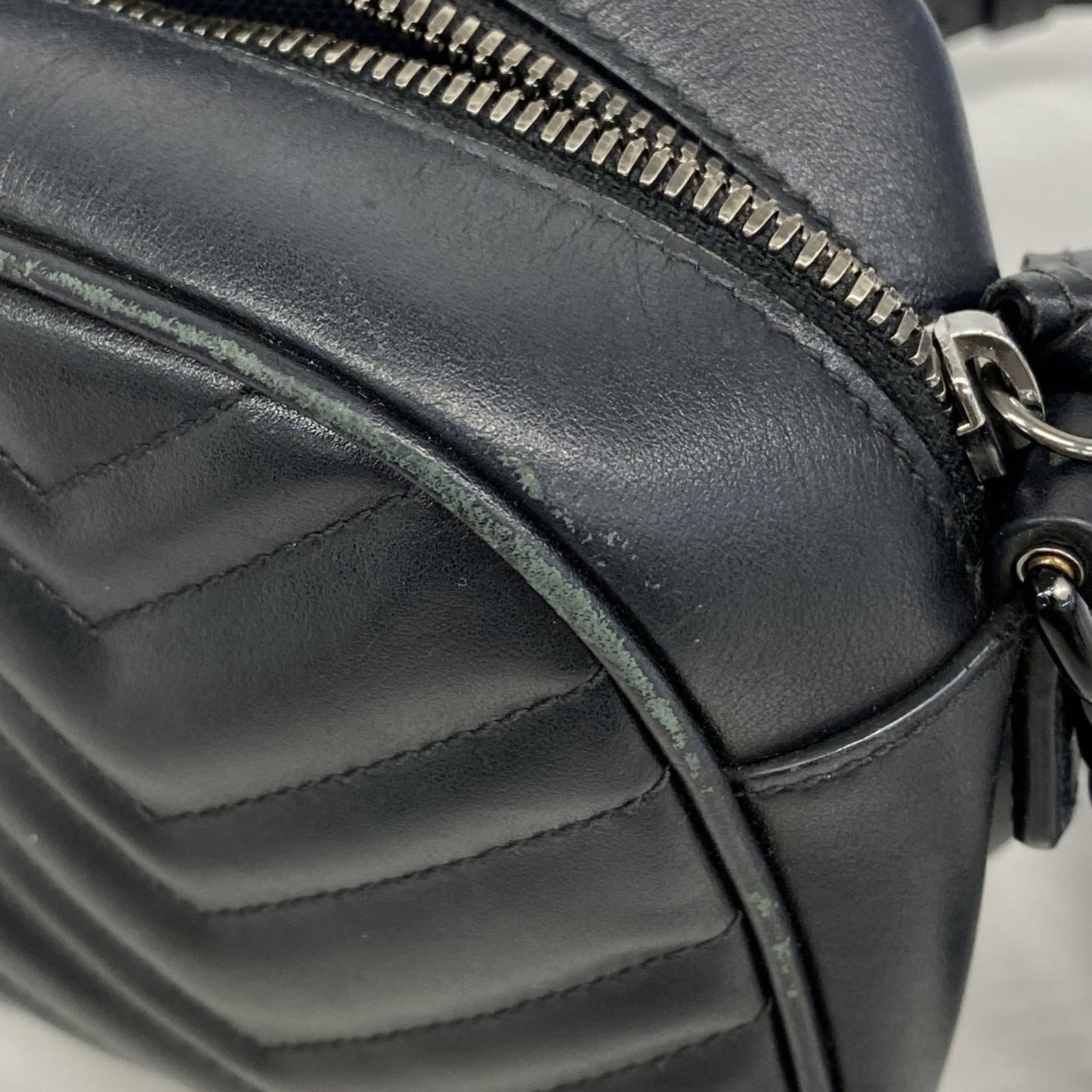 Gucci Black Leather Shoulder Bag ( )