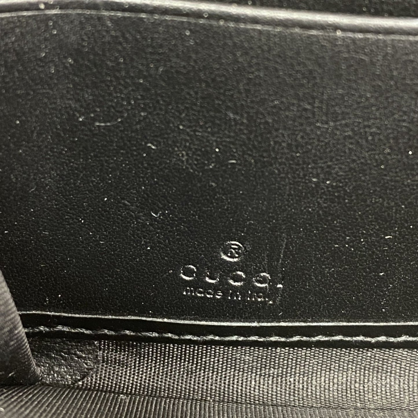Gucci Black Leather Long Wallet (Bi-Fold) ( )