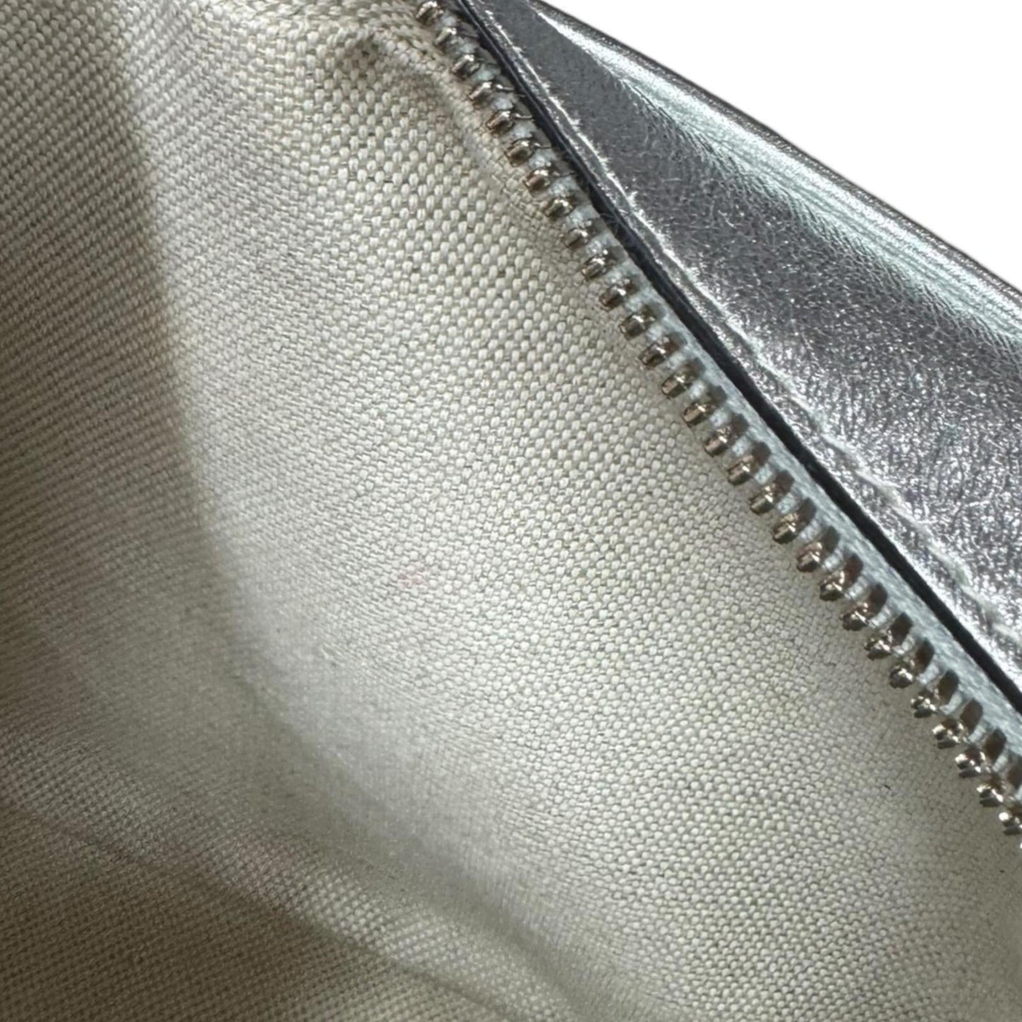 Gucci Silver Leather Shoulder Bag ( )