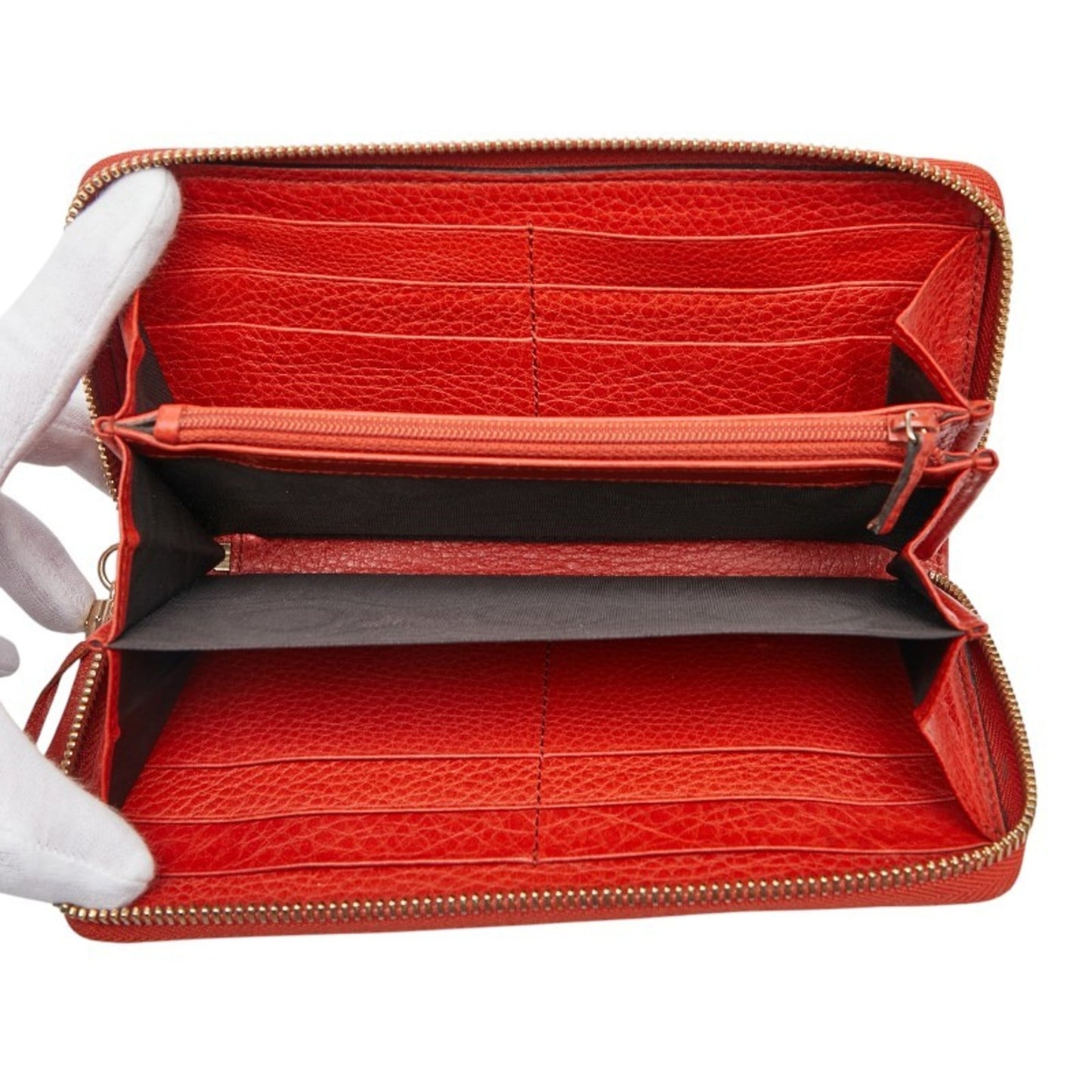 Gucci Red Color Leather Long Wallet (Bi-Fold) ( )