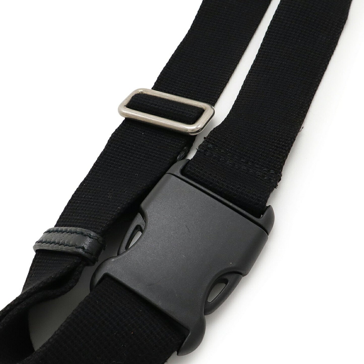 Gucci Black Nylon Canvas Leather Sling Bag ( )
