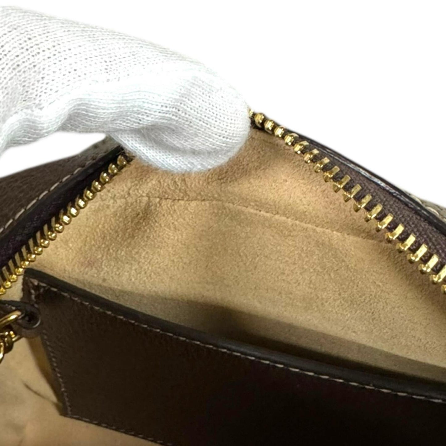 Gucci Brown Gg Supreme Canvas Shoulder Bag ( )