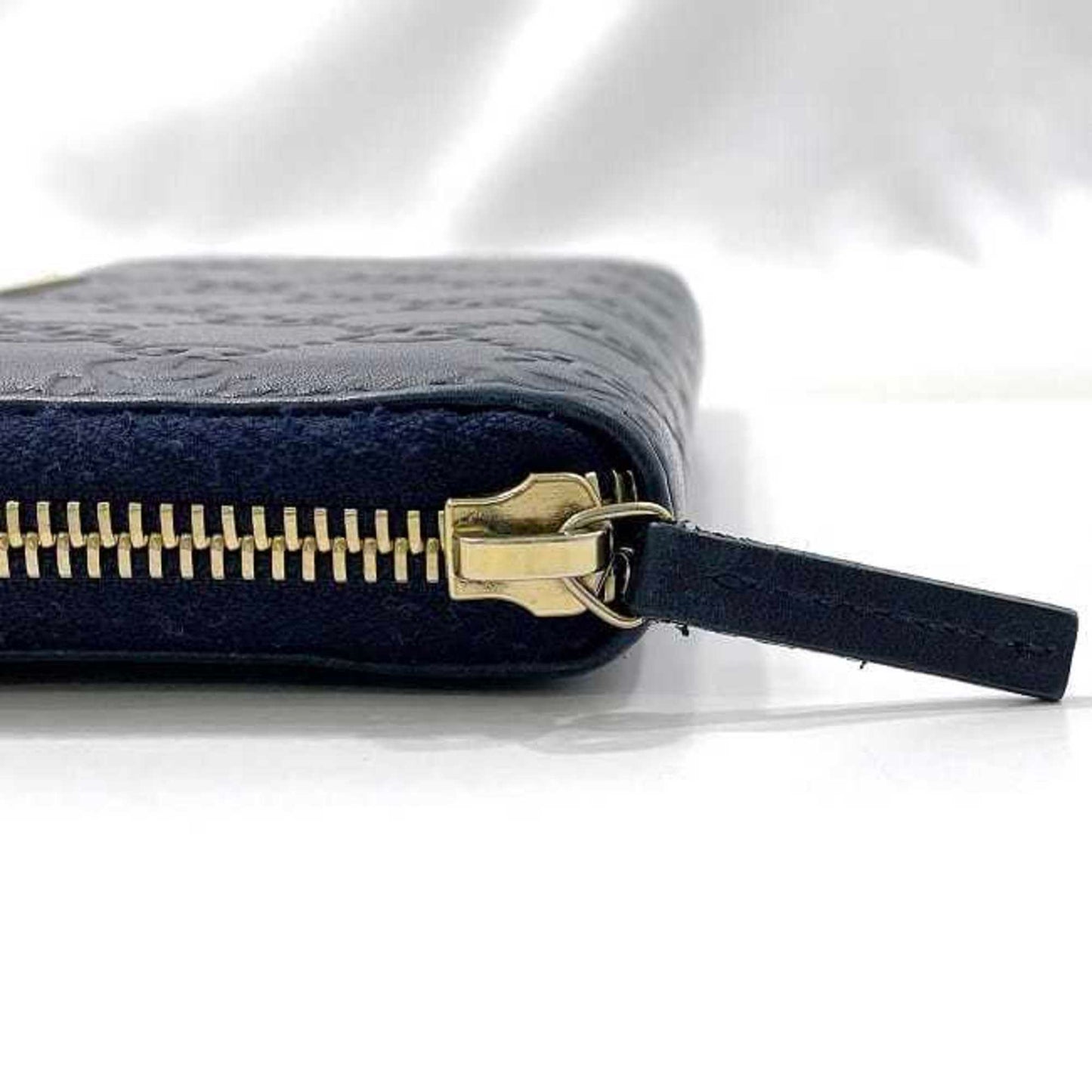 Gucci Navy Leather Long Wallet (Bi-Fold) ( )