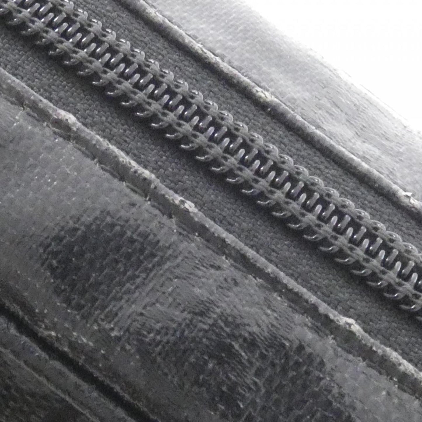 Gucci Black Gg Crystal Shoulder Bag ( )