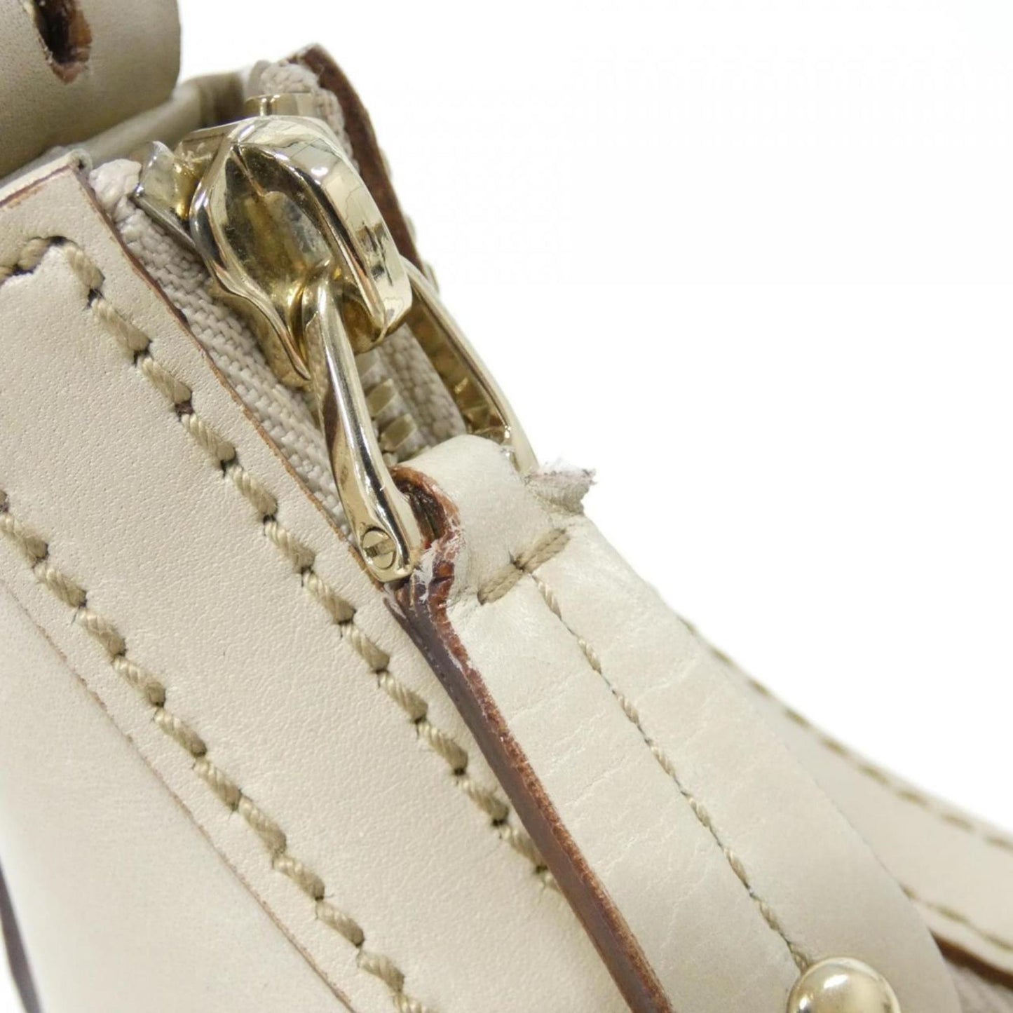 Gucci Ivory Leather Shoulder Bag ( )