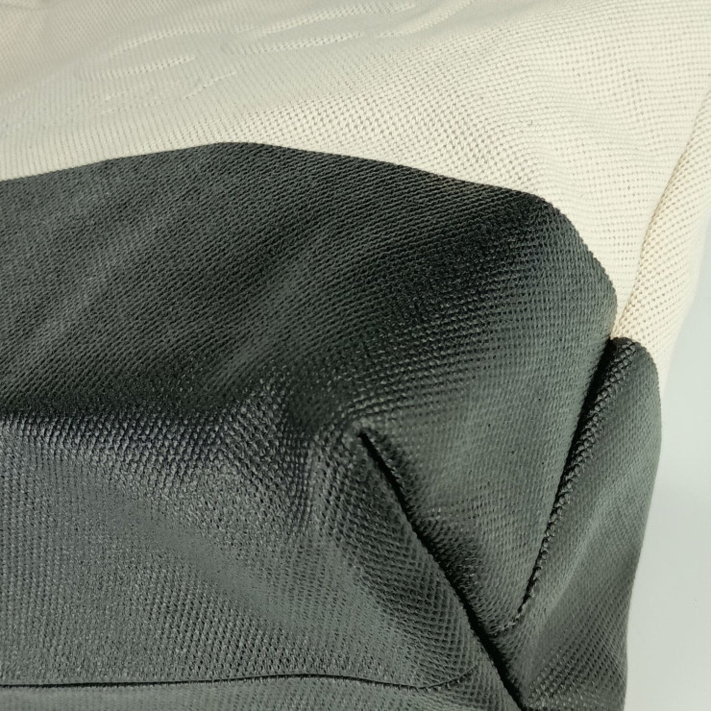 Gucci Black Ivory Canvas Handbag Shoulder Bag Tote Bag ( )