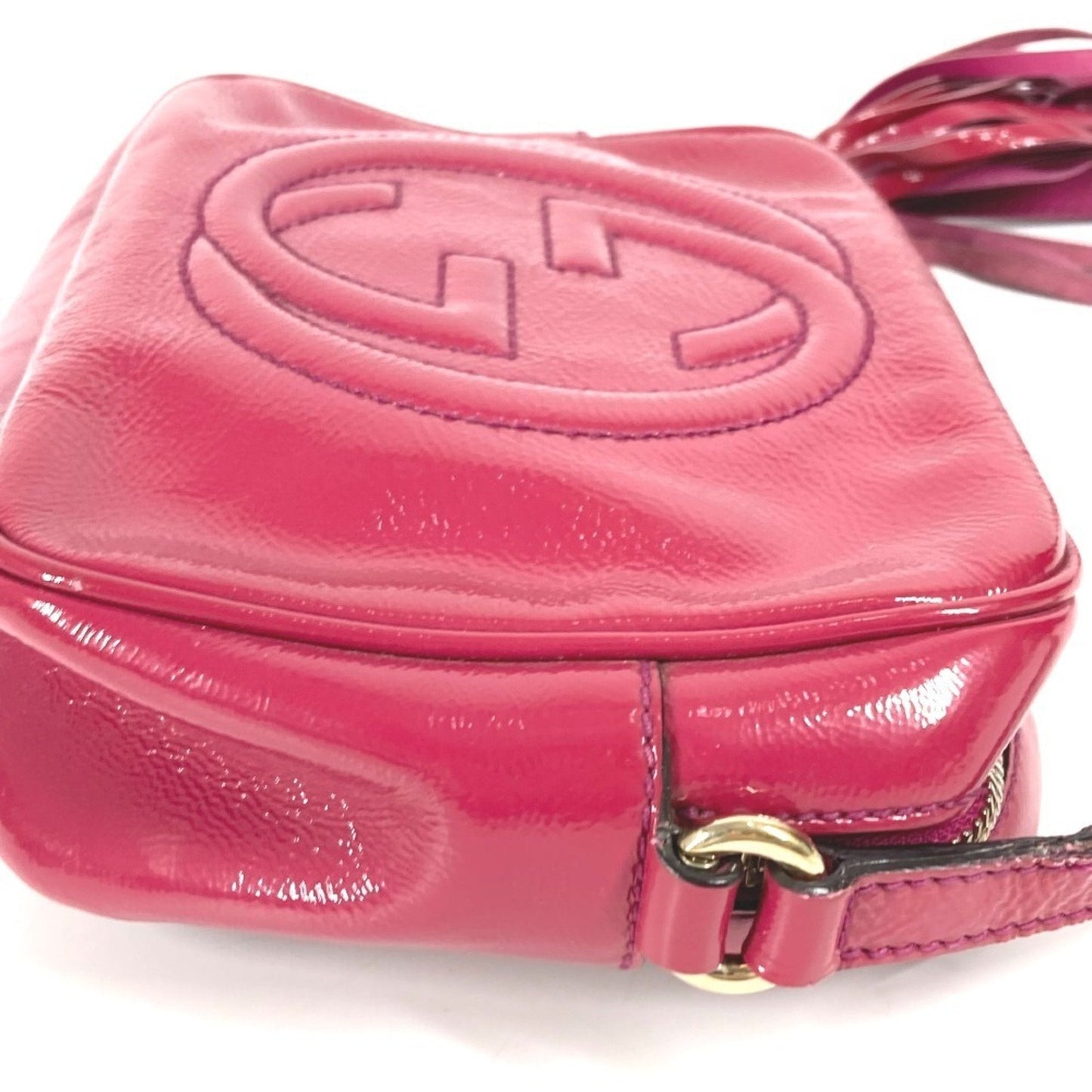 Gucci Soho Purple Patent Leather Pochette Shoulder Bag ( )