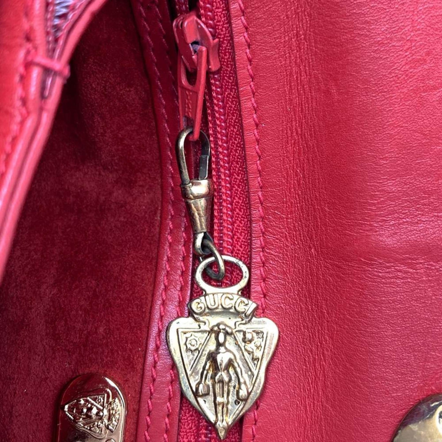 Gucci Red Color Leather Handbag ( )