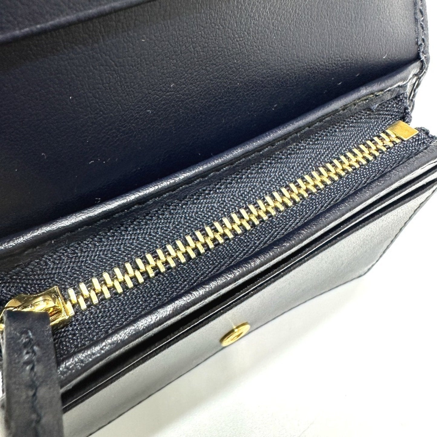 Gucci Beige Canvas Leather Wallet (Tri-Fold) ( )