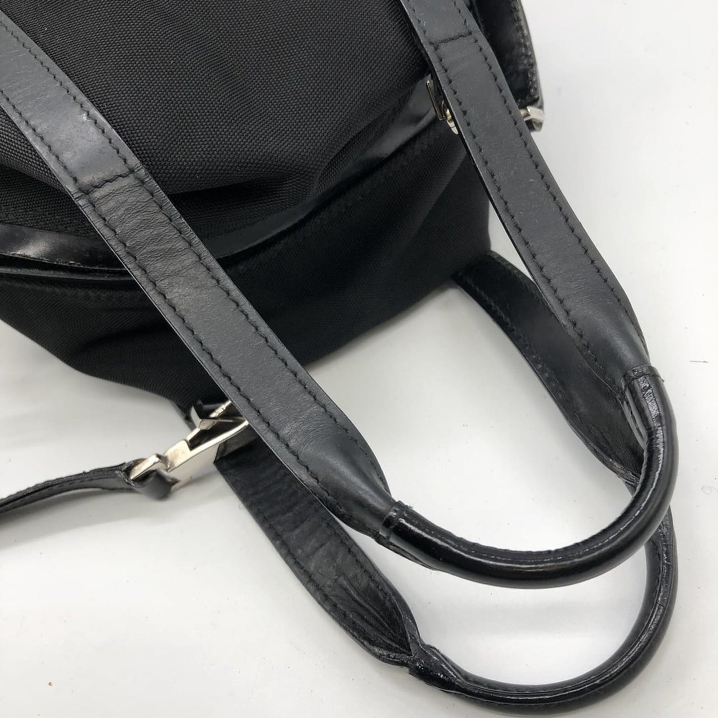 Gucci Black Canvas Leather Handbag Shoulder Bag ( )