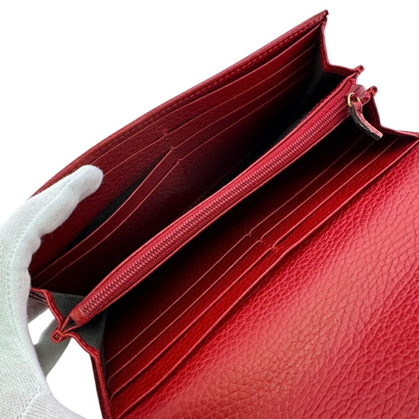 Gucci Red Color Leather Long Wallet (Bi-Fold) ( )