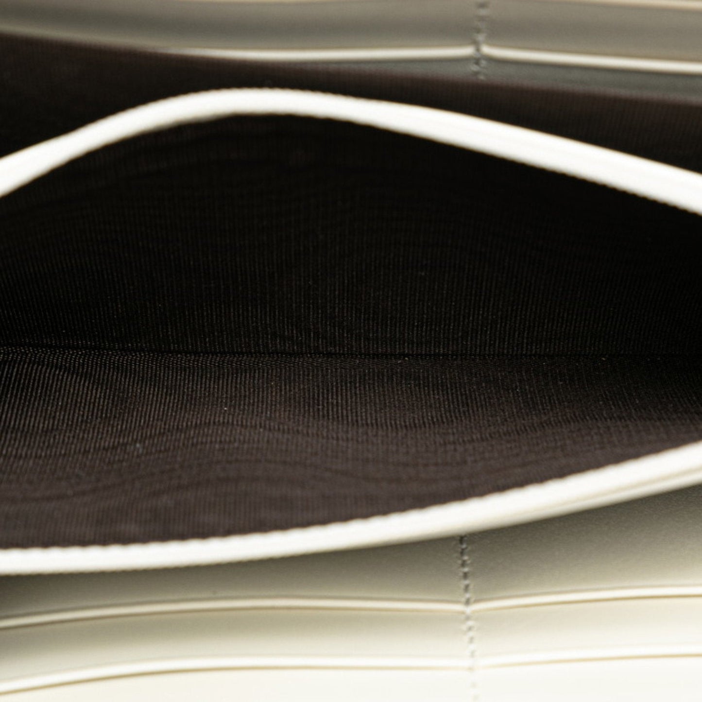 Gucci White Pvc Leather Long Wallet (Bi-Fold) ( )