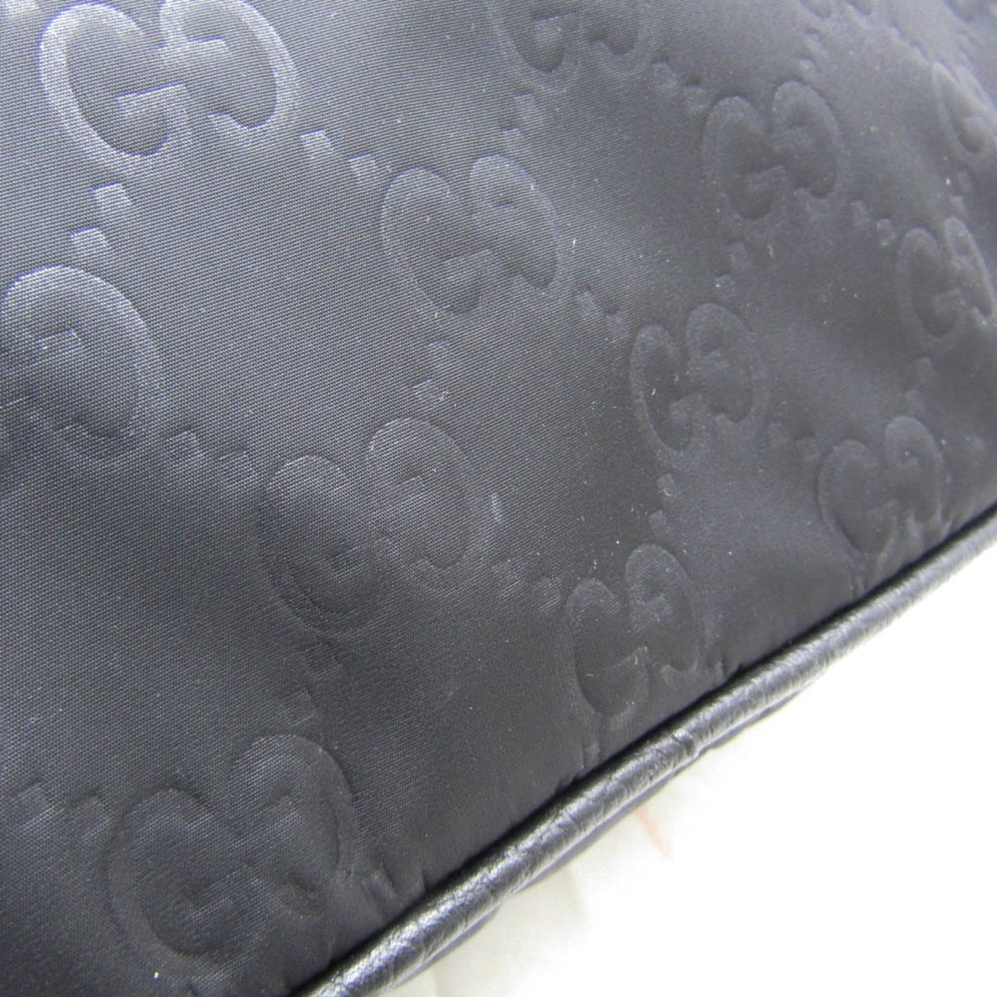 Gucci Black Nylon Pouch ( )