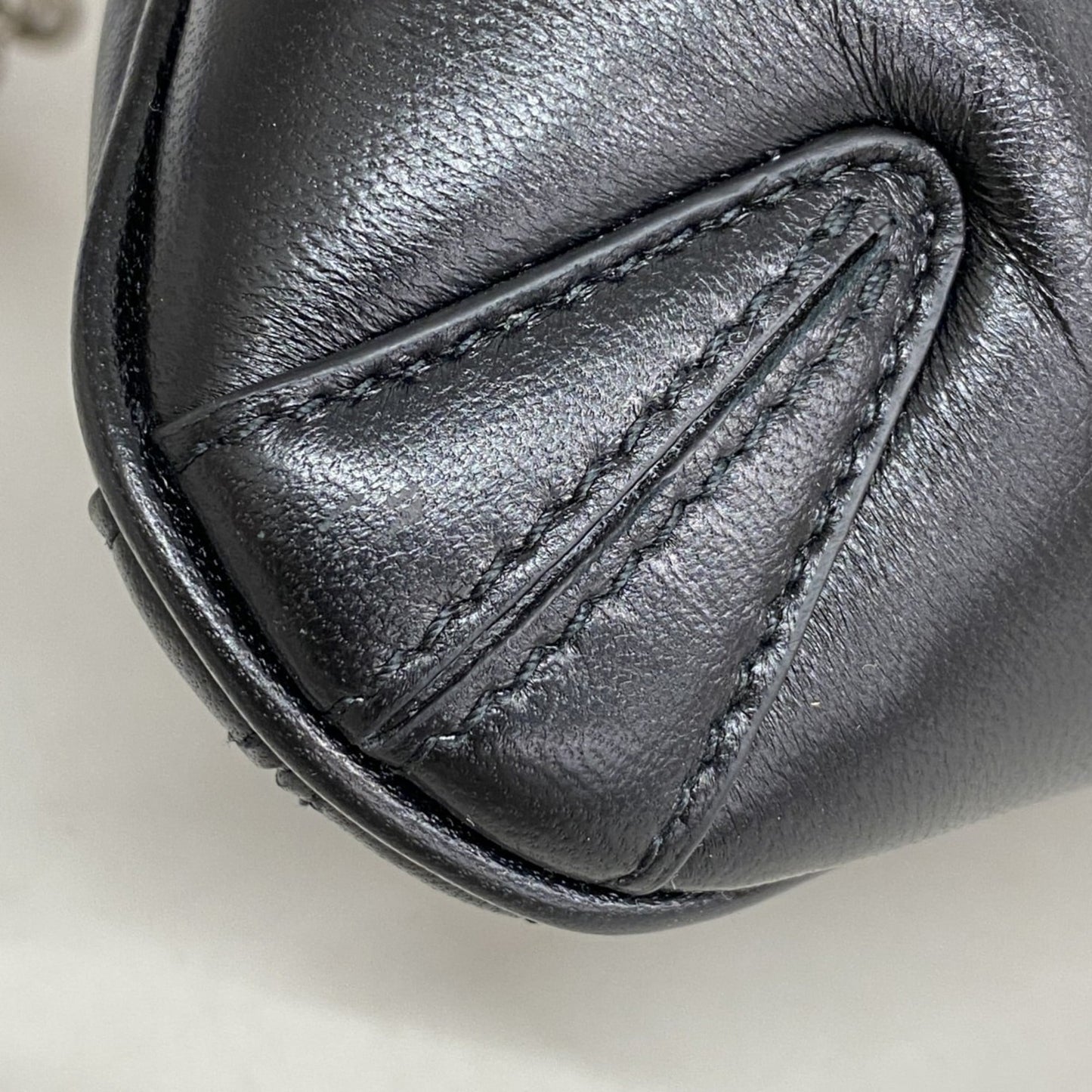 Gucci Black Leather Handbag ( )