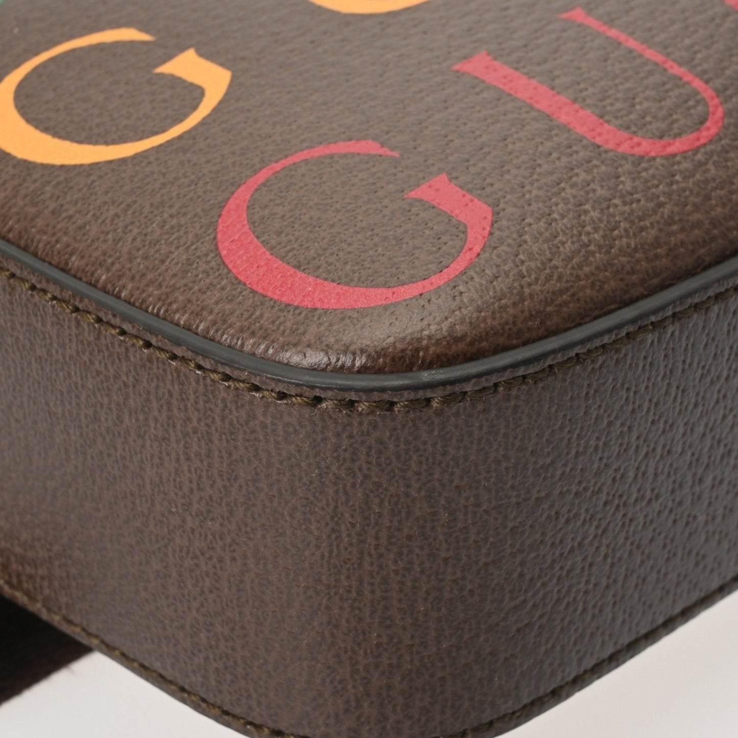 Gucci Brown Multi-Color Sling Bag ( )