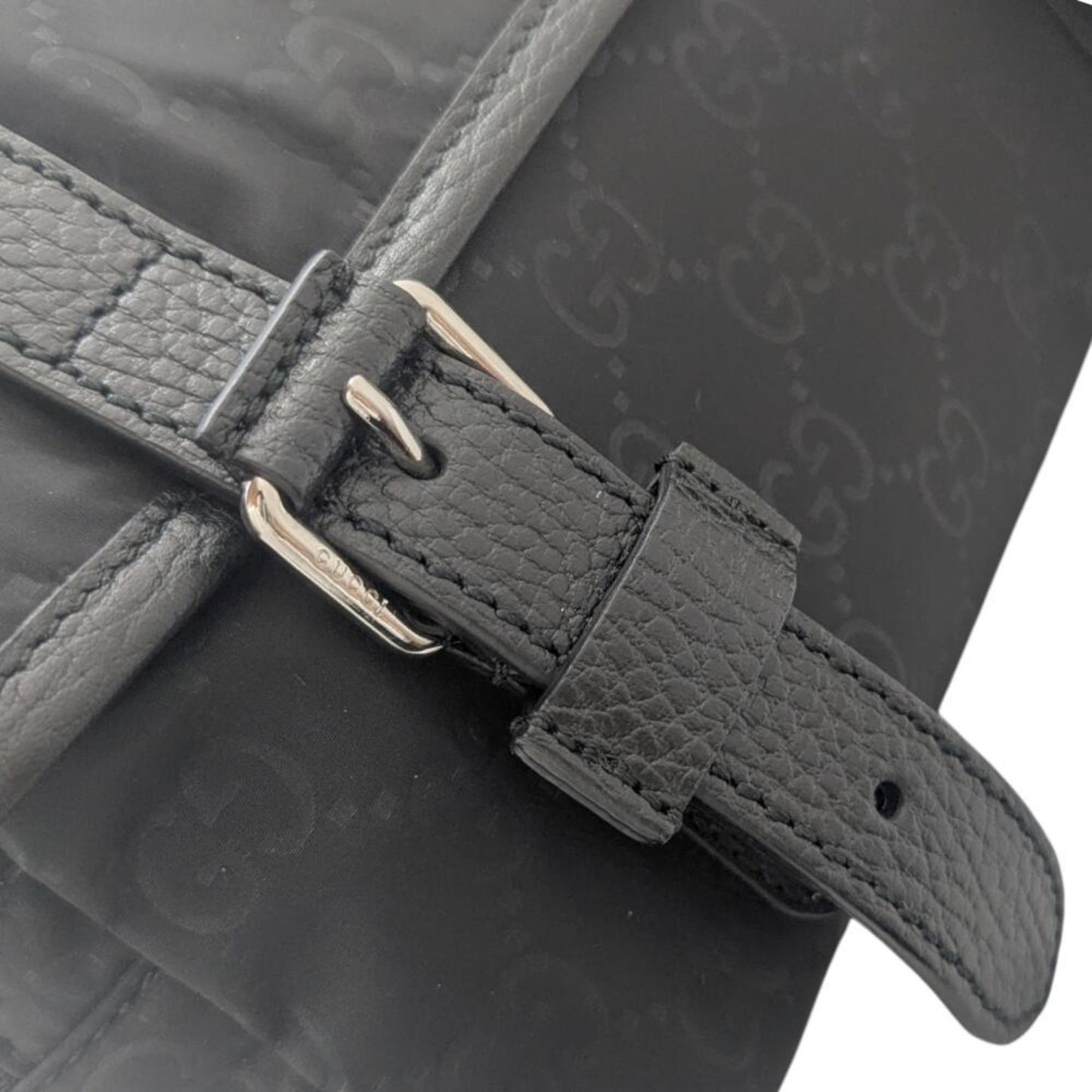 Gucci Black Nylon Leather Shoulder Bag ( )