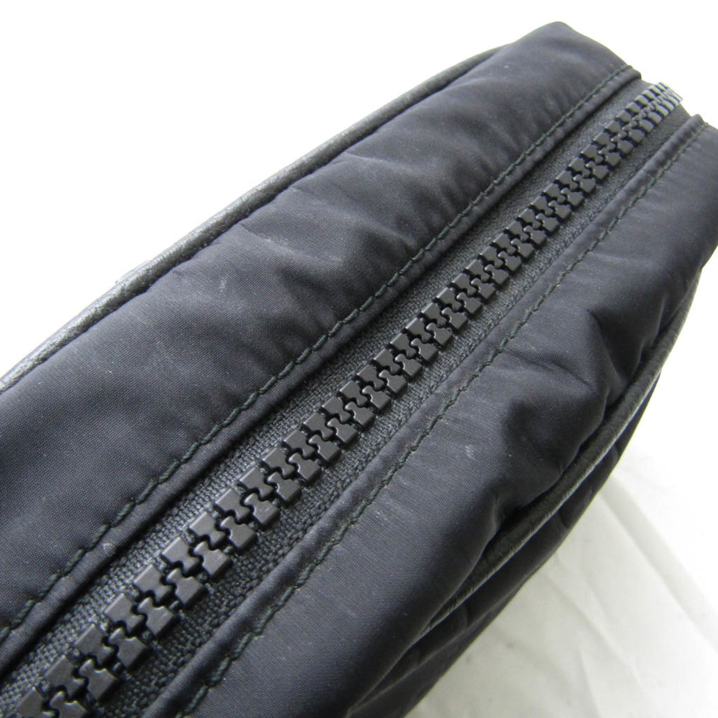 Gucci Black Nylon Pouch ( )
