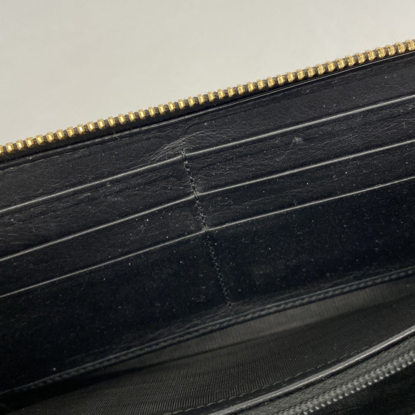 Gucci Black Leather Long Wallet (Bi-Fold) ( )