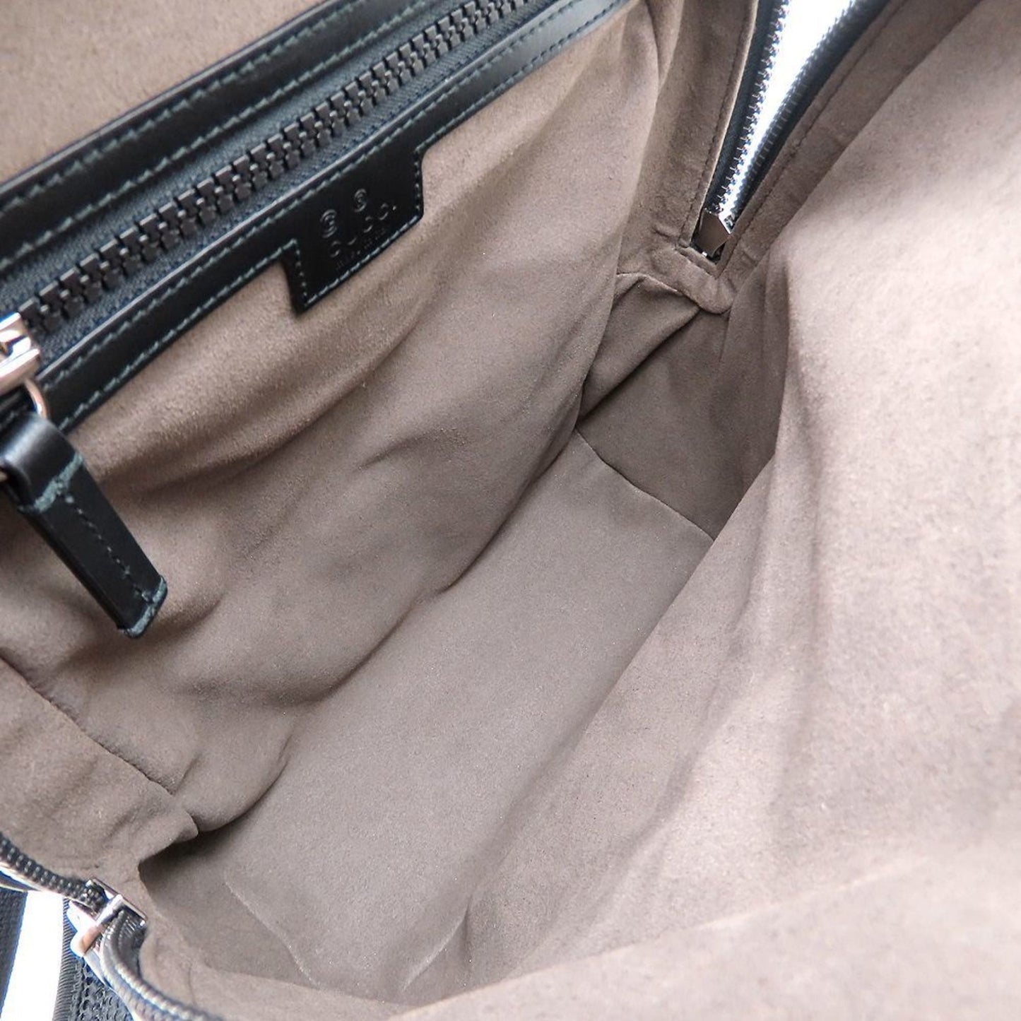 Gucci Beige Black Gg Supreme Leather Backpack ( )