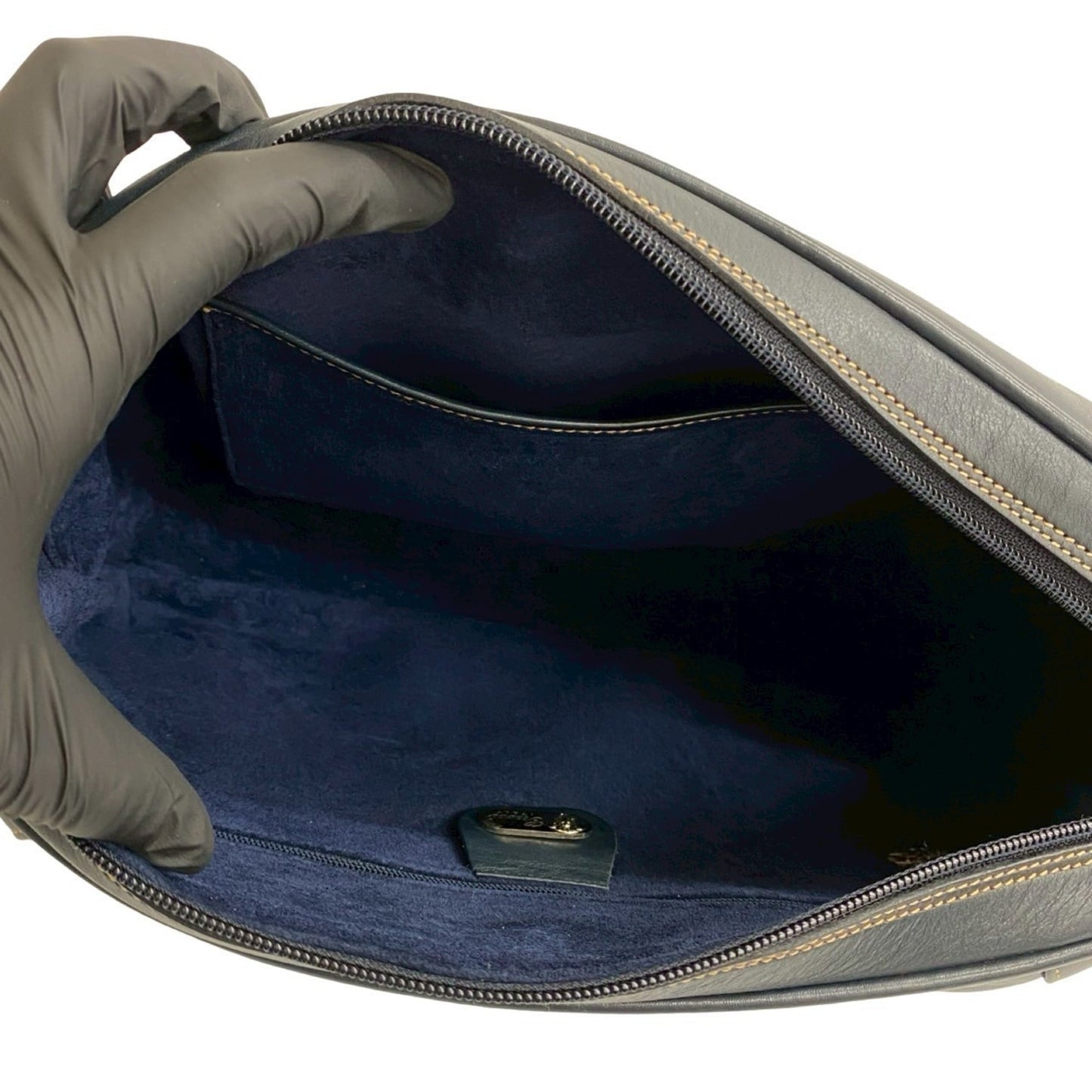 Gucci Navy Leather Pochette Shoulder Bag ( )