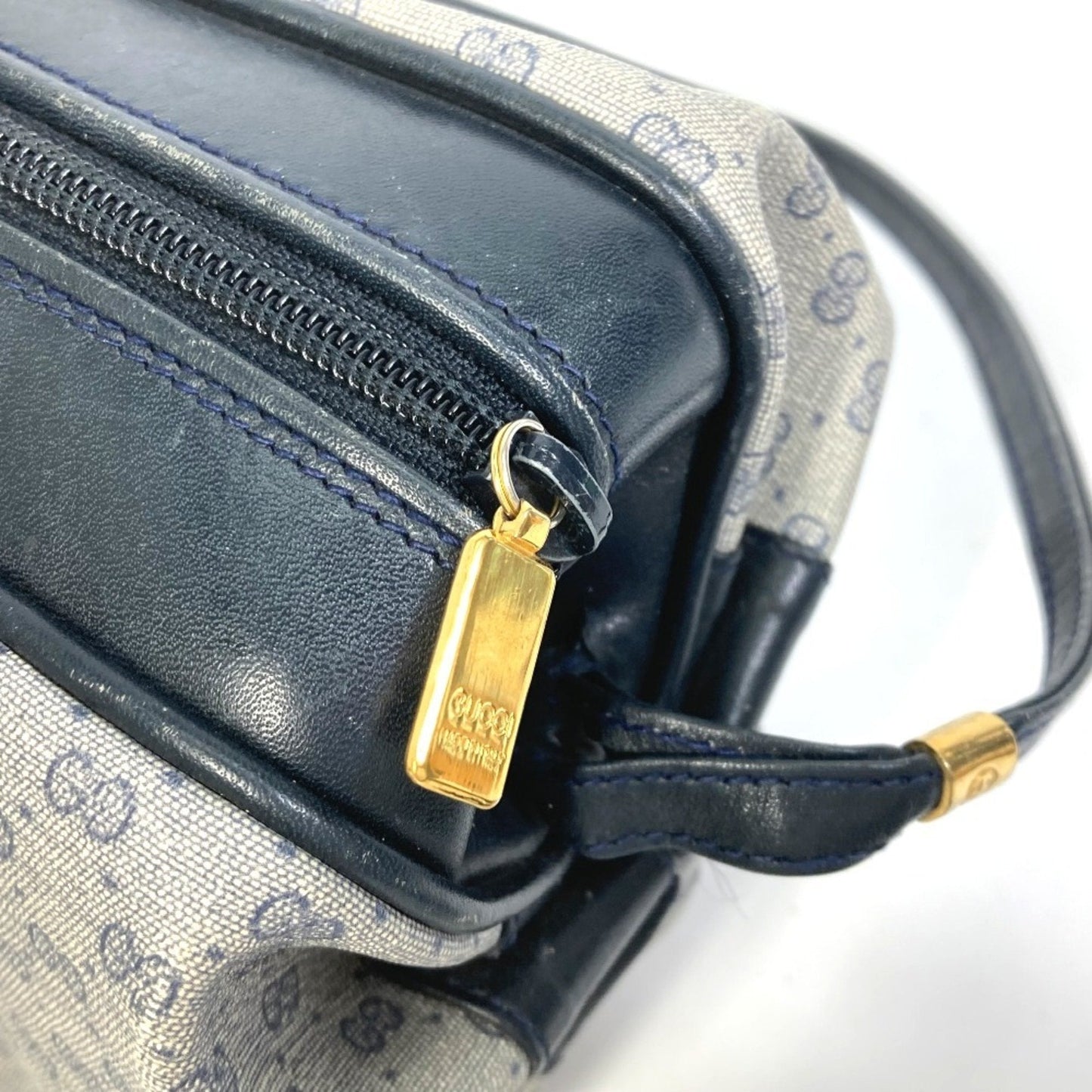 Gucci Navy Pvc Leather Pochette Shoulder Bag ( )