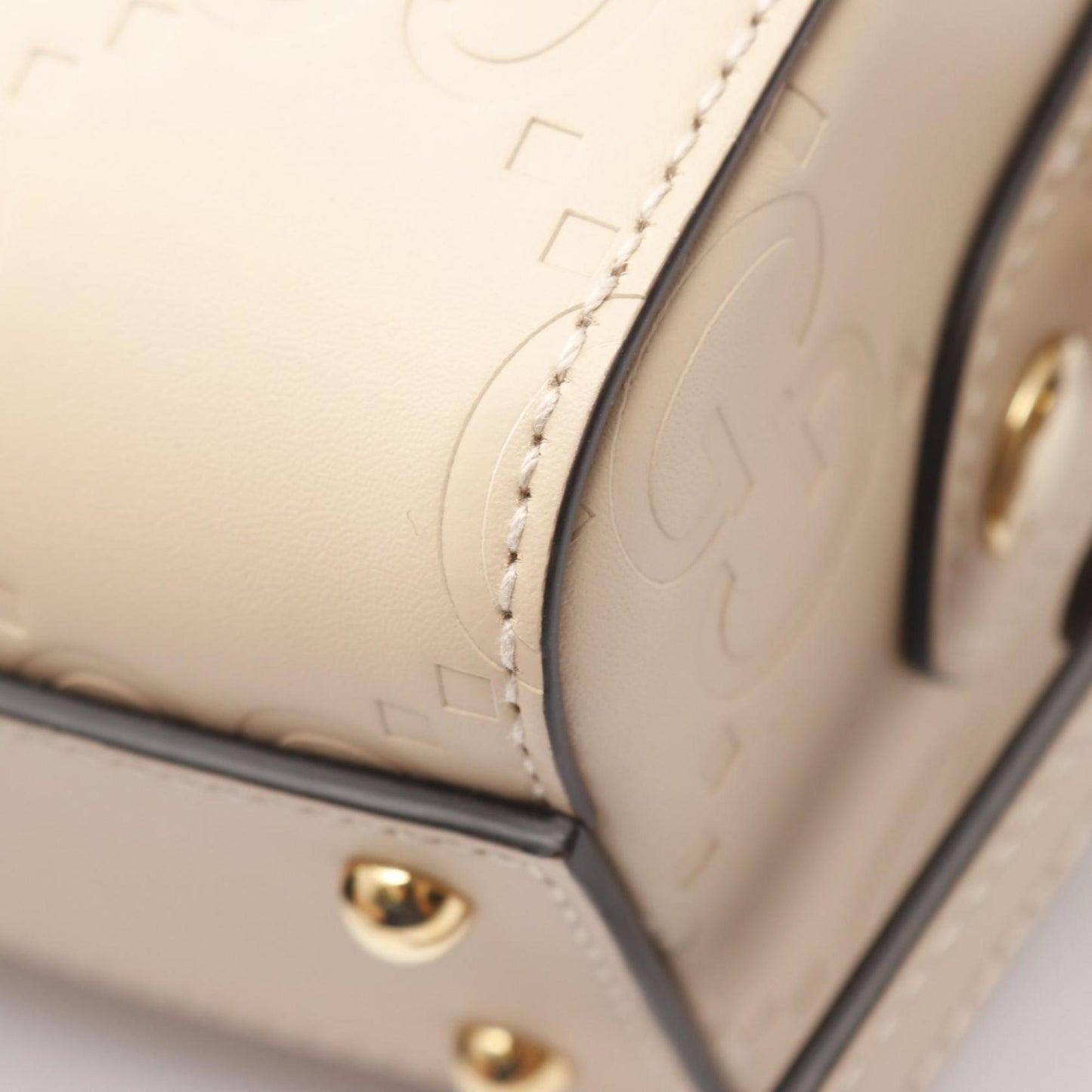 Gucci Beige Leather Handbag ( )