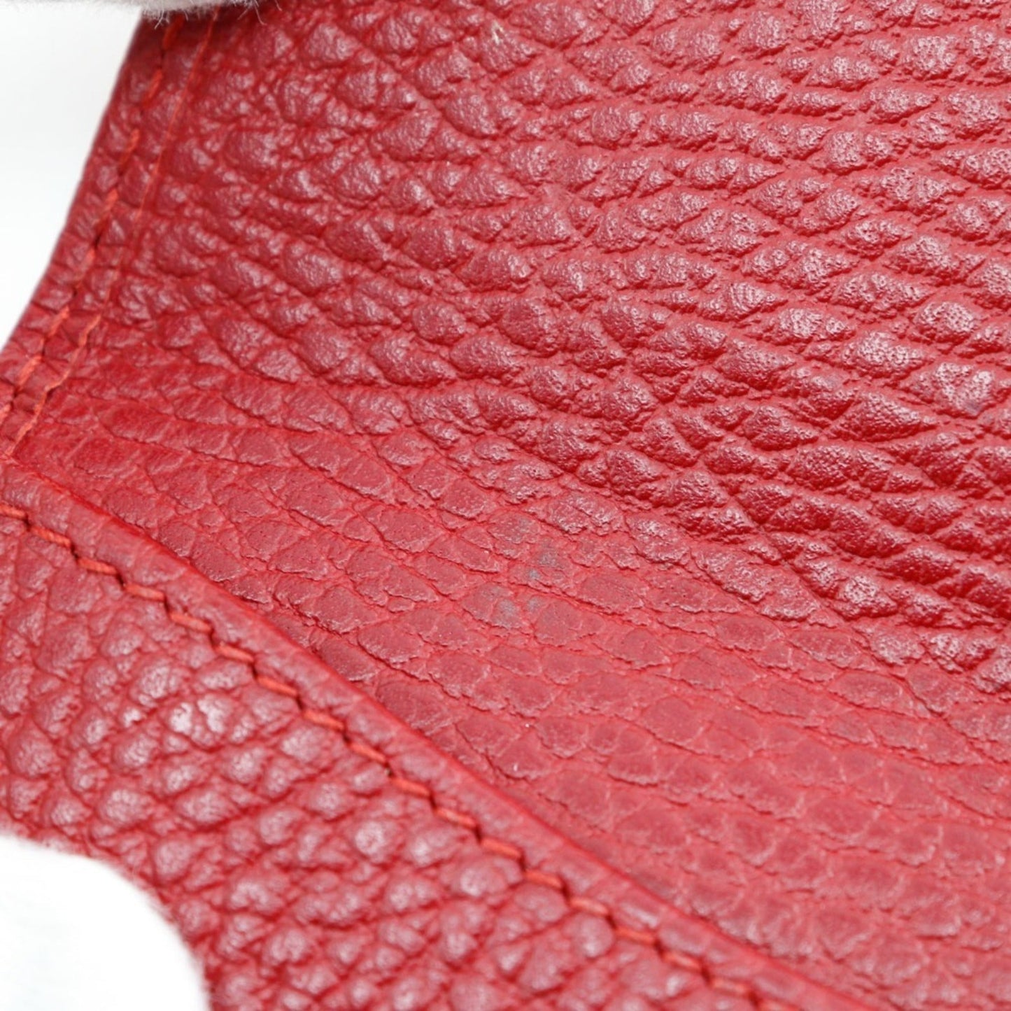 Gucci Red Color Leather Wallet (Bi-Fold) ( )