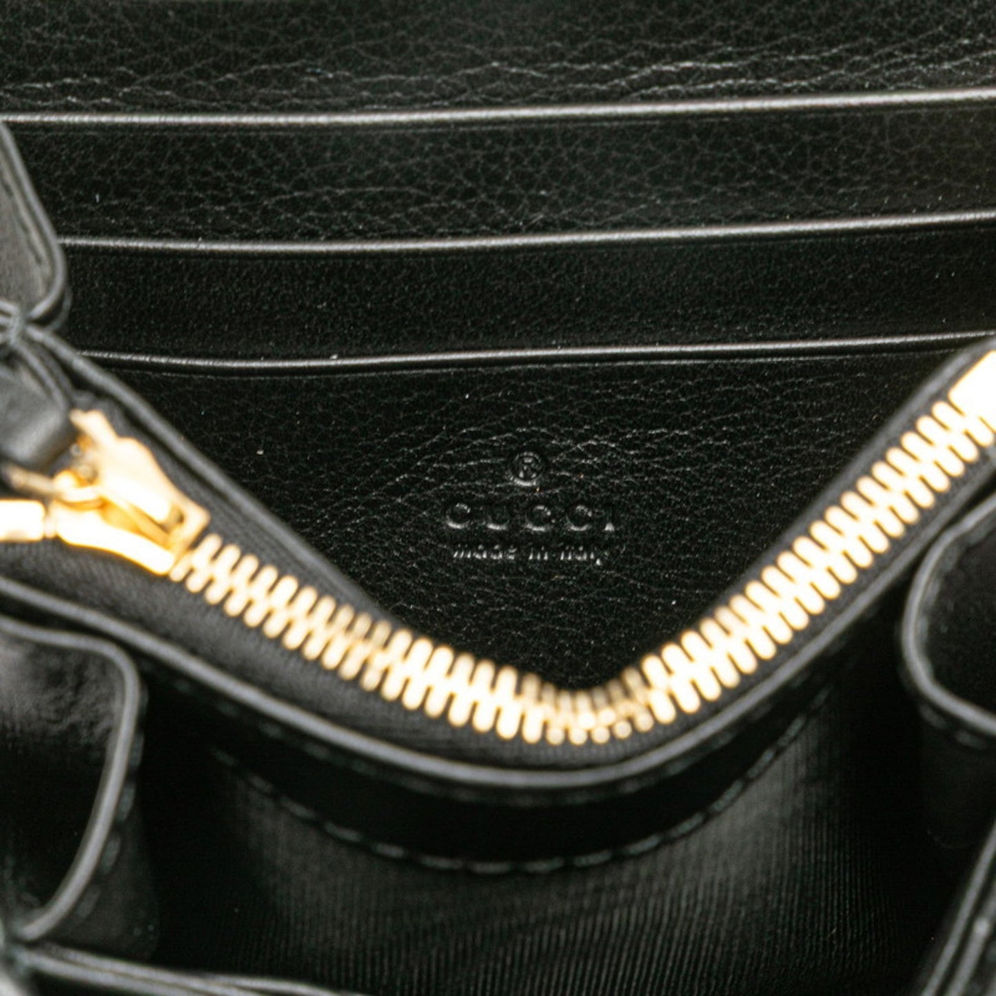 Gucci Black Chain/Shoulder Wallet ( )