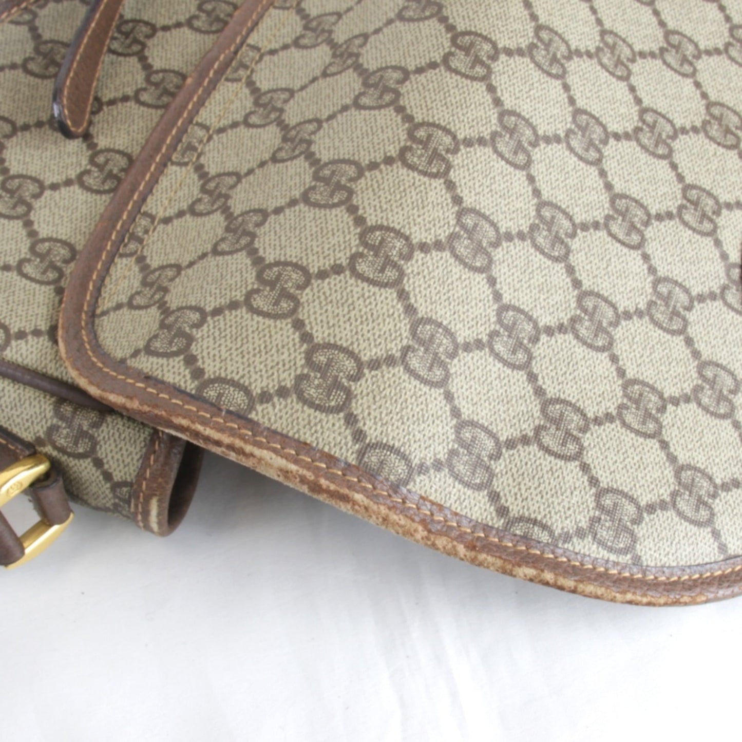 Gucci Brown Gg Supreme Shoulder Bag ( )