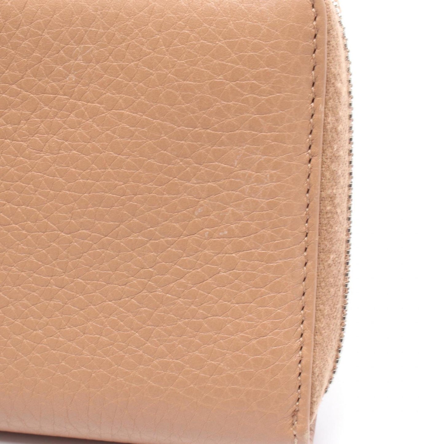 Gucci Pink Leather Long Wallet (Bi-Fold) ( )