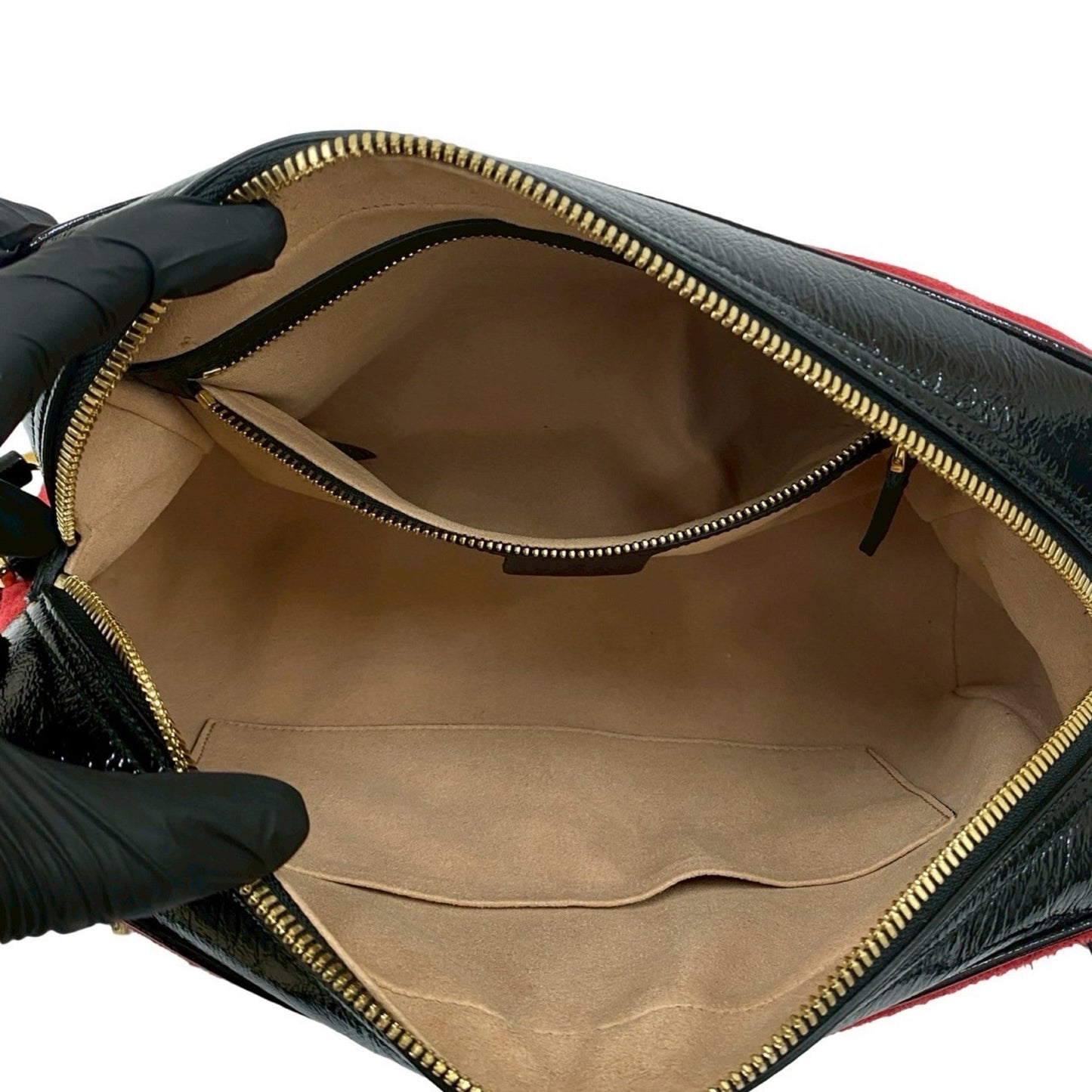 Gucci Black Red Color Patent Leather Suede Shoulder Bag ( )