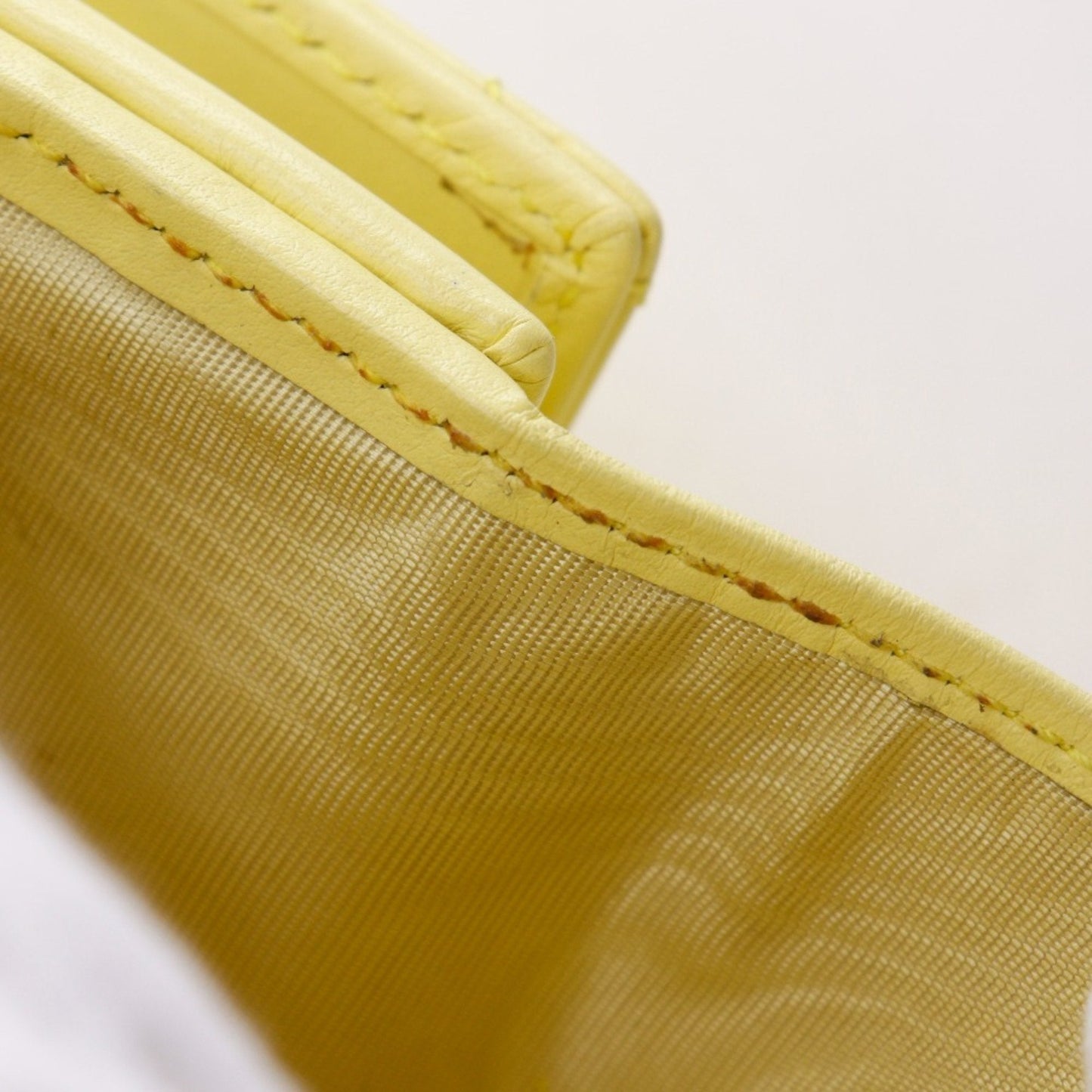 Gucci Yellow Leather Wallet (Bi-Fold) ( )