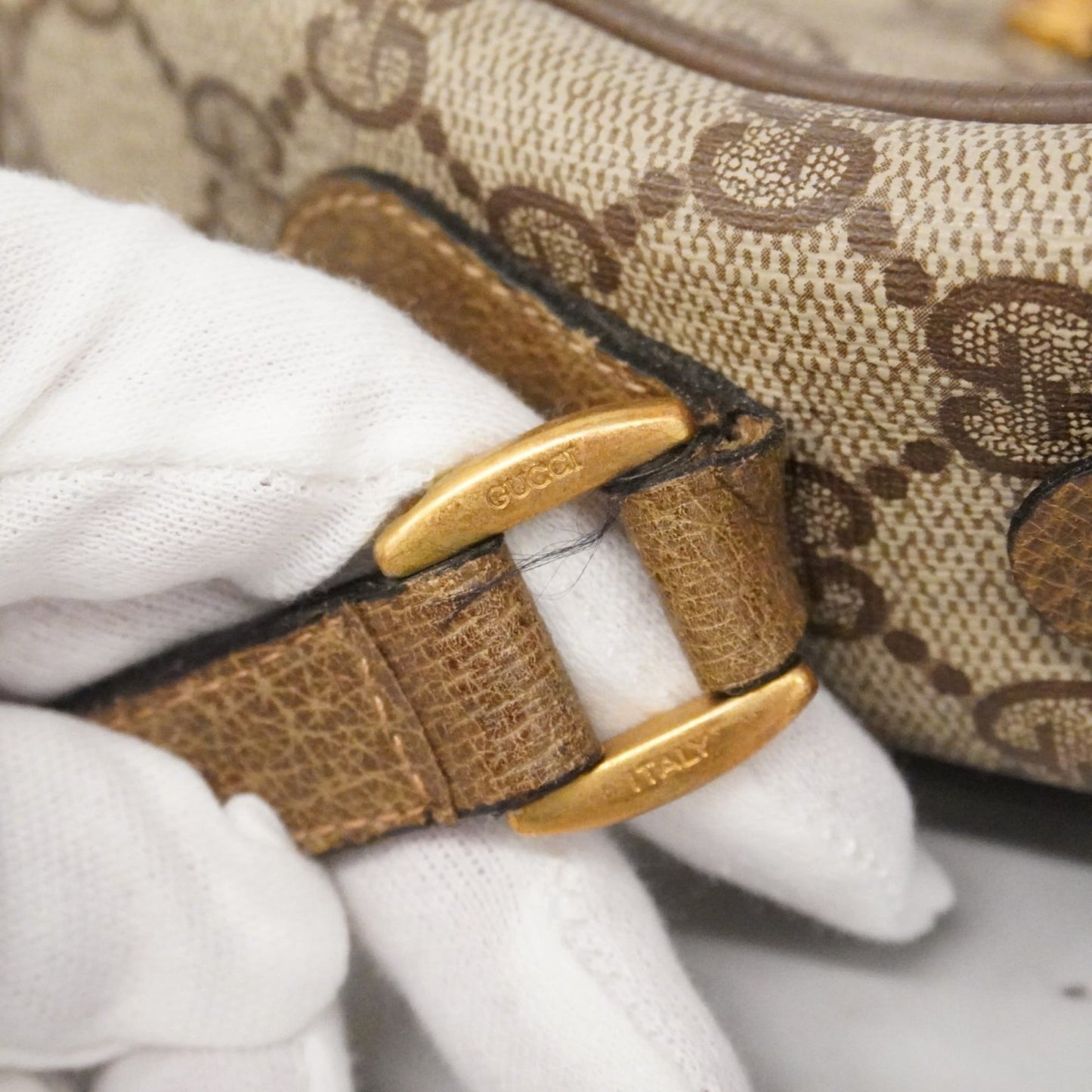 Gucci Brown Canvas Shoulder Bag ( )