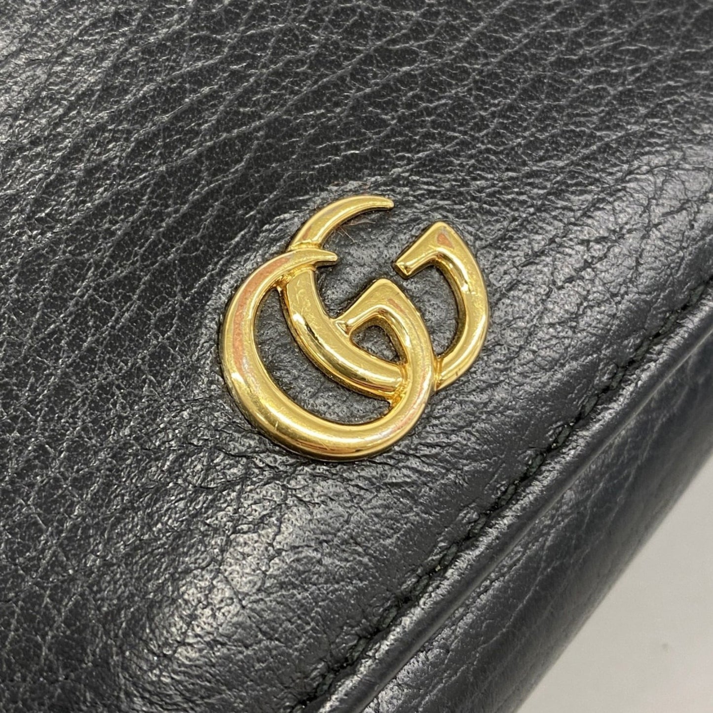 Gucci Black Leather Wallet (Tri-Fold) ( )