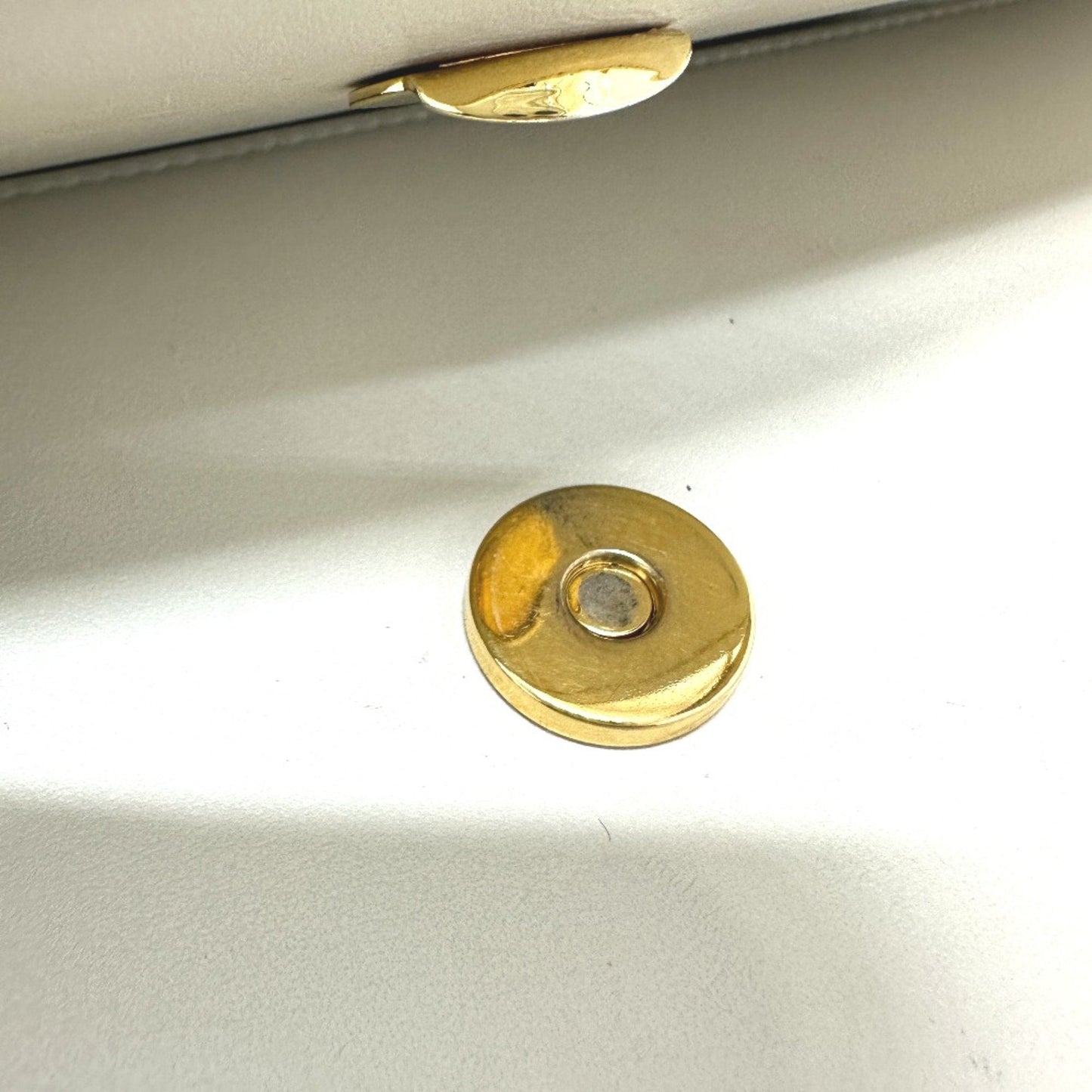 Gucci White Leather Shoulder Bag ( )