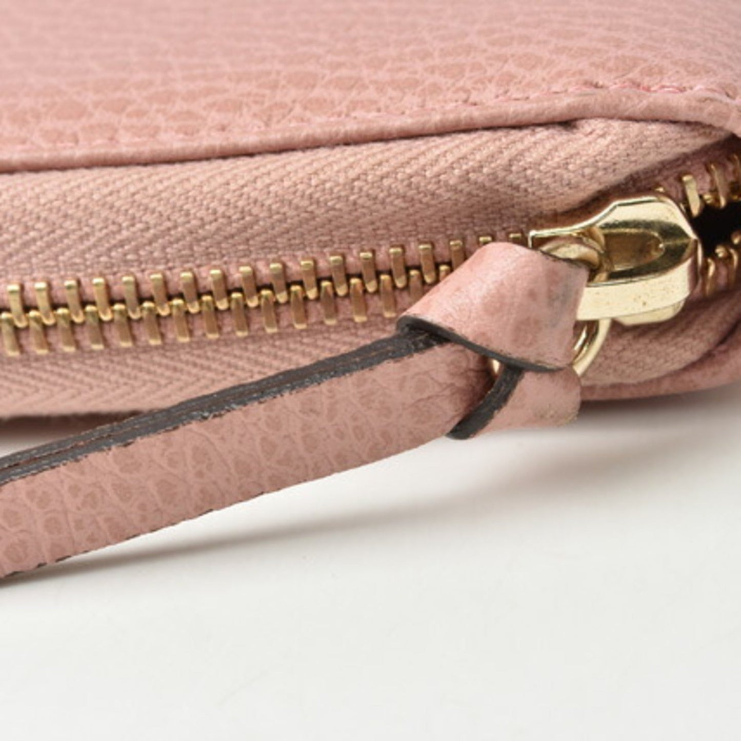 Gucci Light Pink Leather Wallet (Bi-Fold) ( )