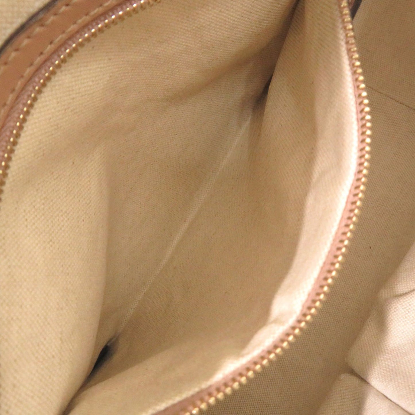 Gucci Beige Pink Gg Canvas Handbag ( )