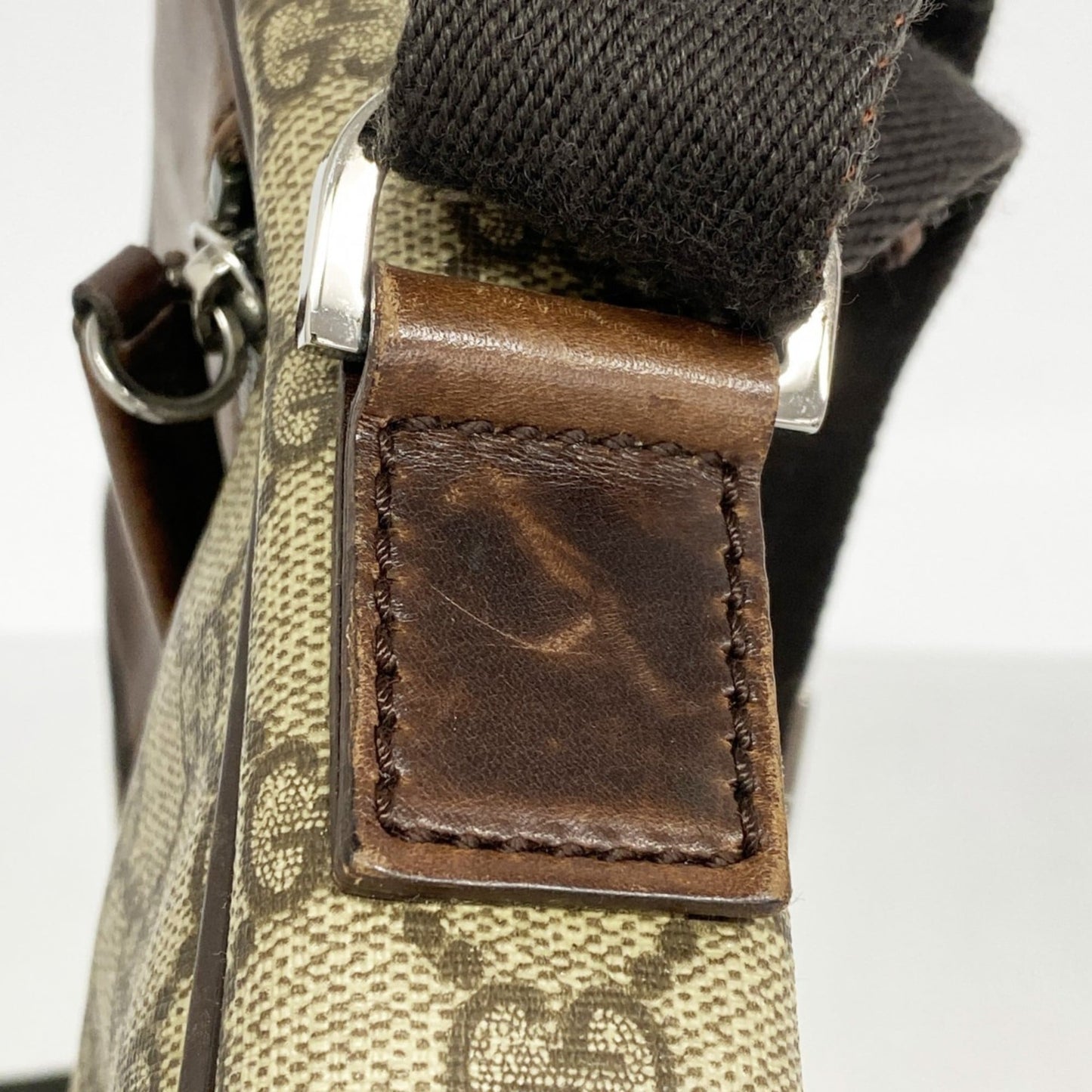 Gucci Beige Brown Pvc Shoulder Bag ( )