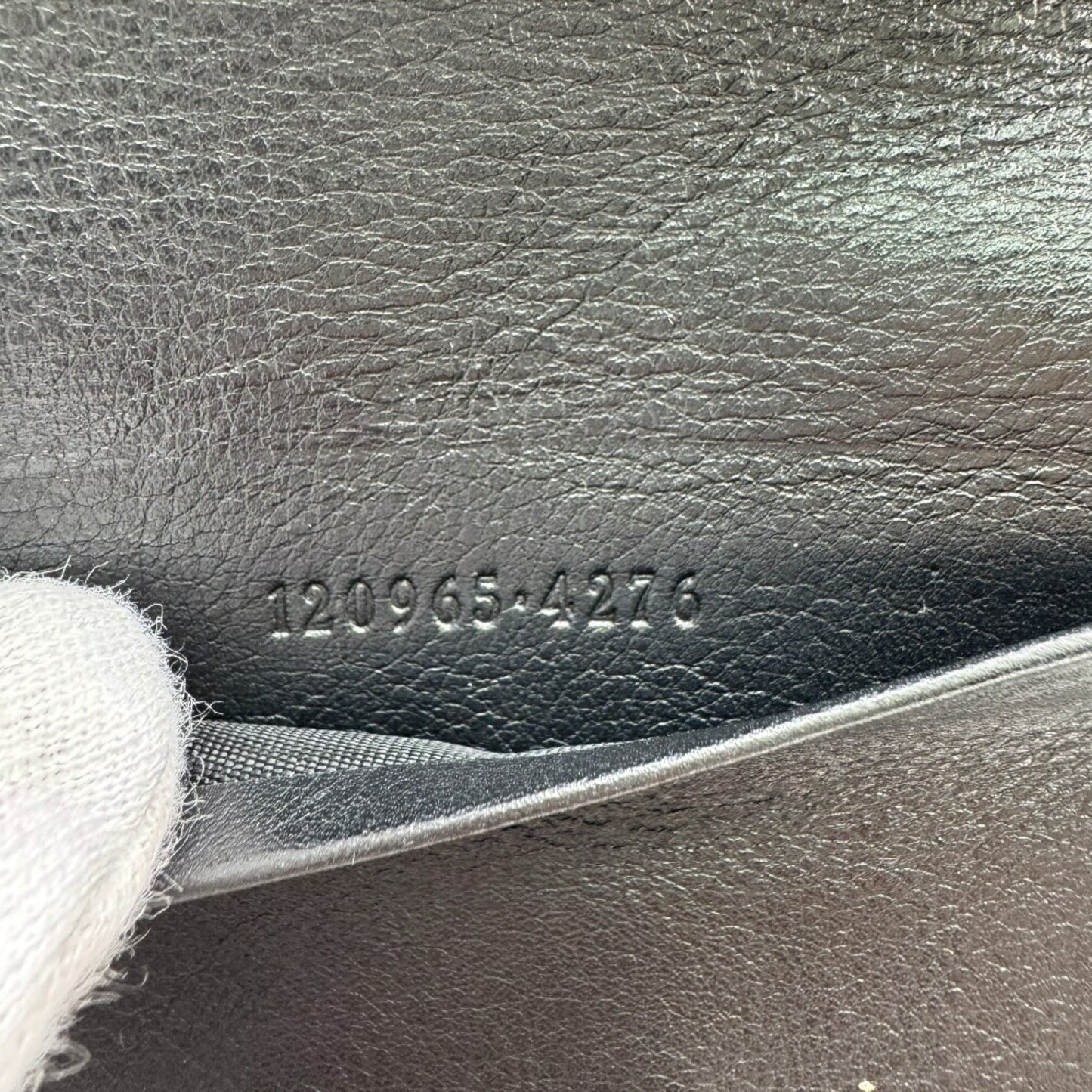 Gucci Black Leather Long Wallet (Bi-Fold) ( )