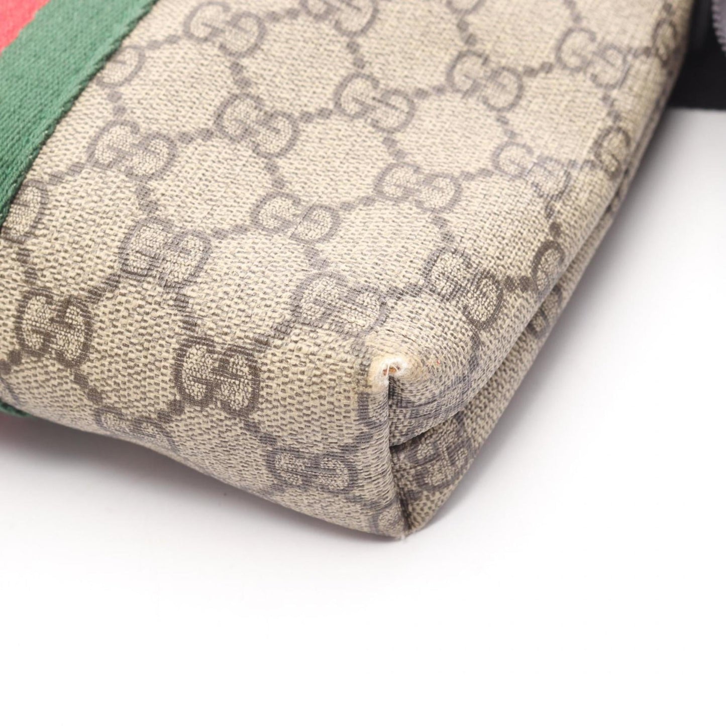 Gucci Beige Multi-Color Gg Supreme Leather Shoulder Bag ( )