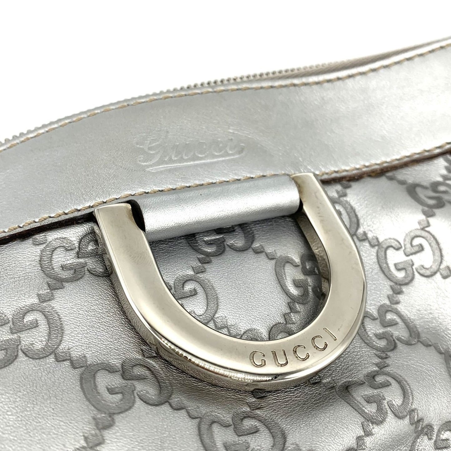 Gucci Abbey Silver Leather Shoulder Bag ( )