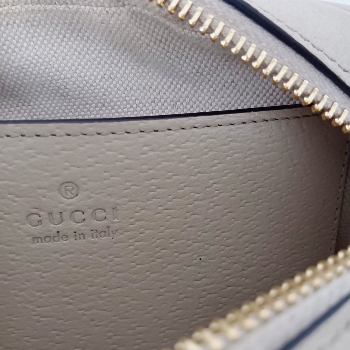 Gucci Beige Gg Supreme Leather Shoulder Bag ( )