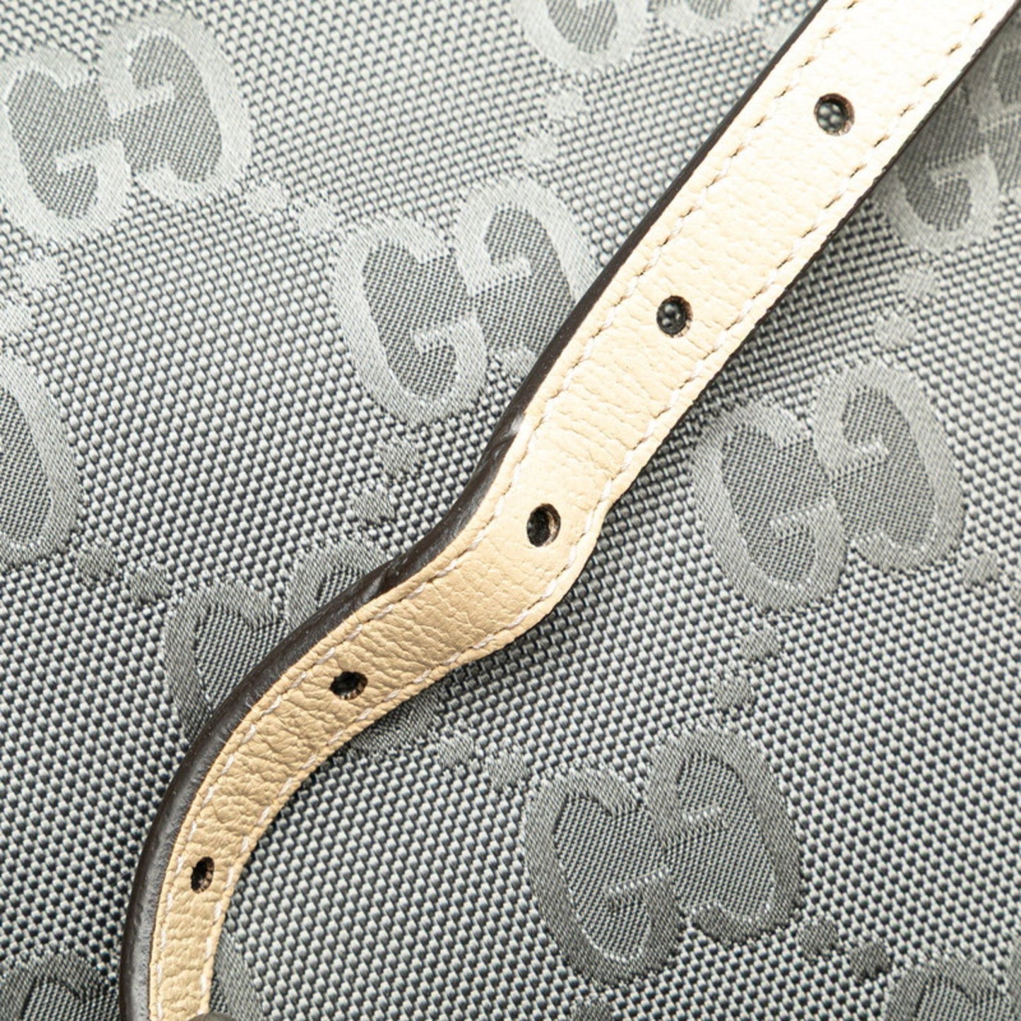 Gucci Beige Gray Nylon Leather Handbag Shoulder Bag ( )