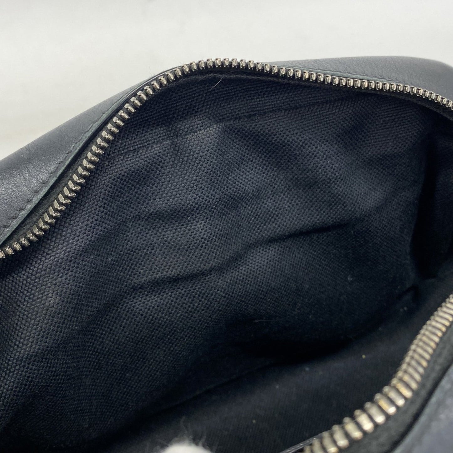 Gucci Black Leather Shoulder Bag ( )